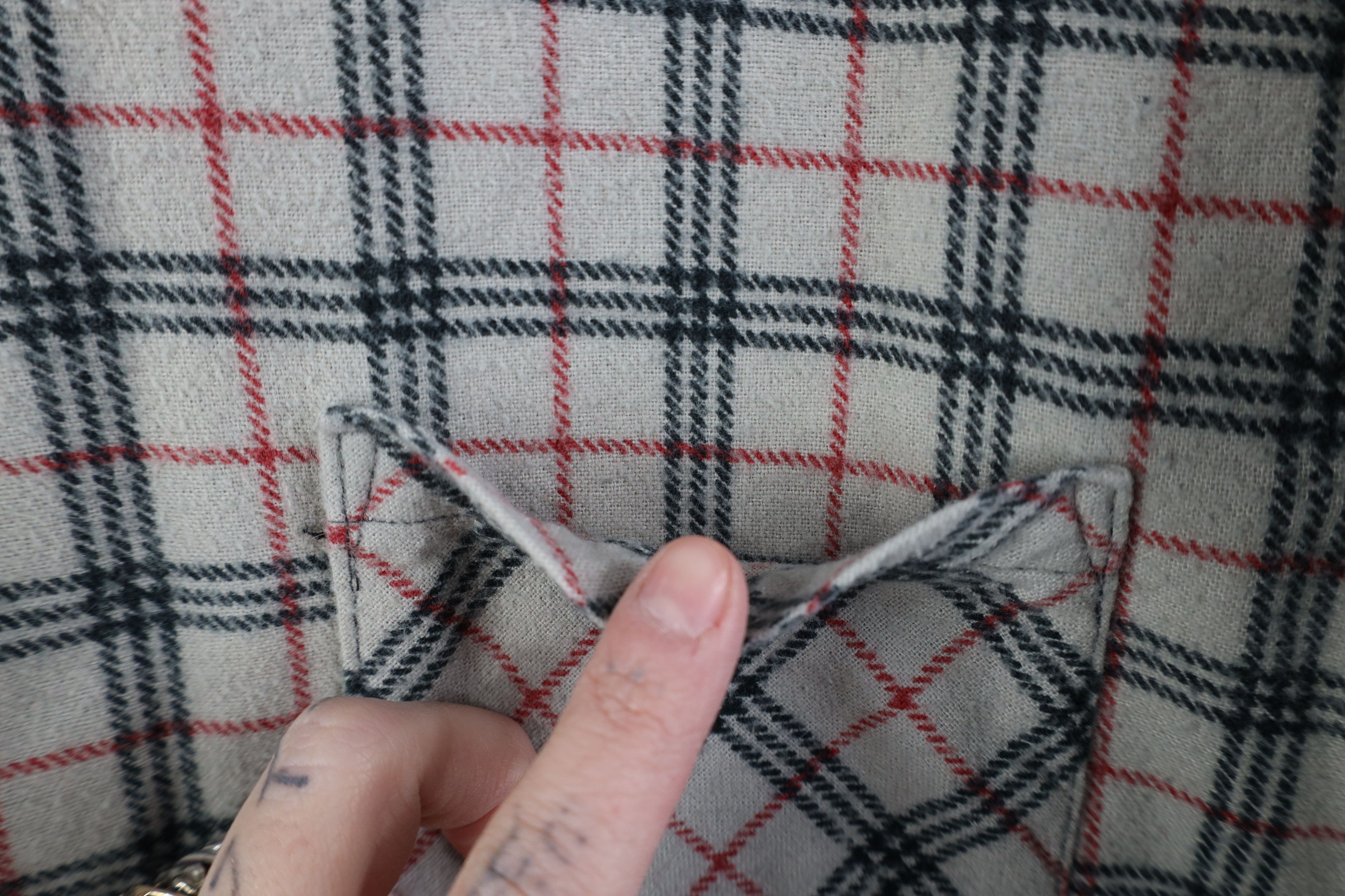 Vintage Vintage 90s Streetwear Collared Button Shirt Plaid Cotton Size US XL / EU 56 / 4 - 4 Thumbnail