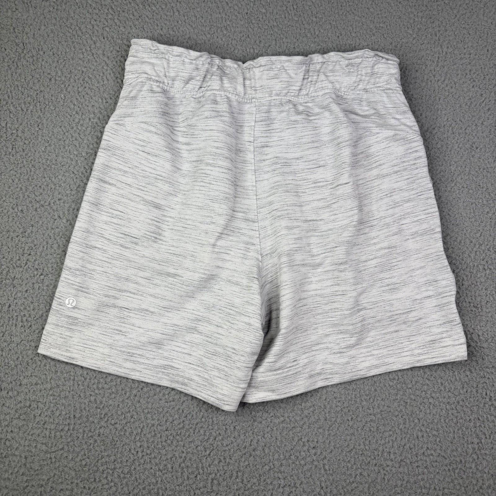 Lululemon Lululemon Hello Sunday Short White French Terry Women's 8 Size 30" / US 8 / IT 44 - 4 Thumbnail