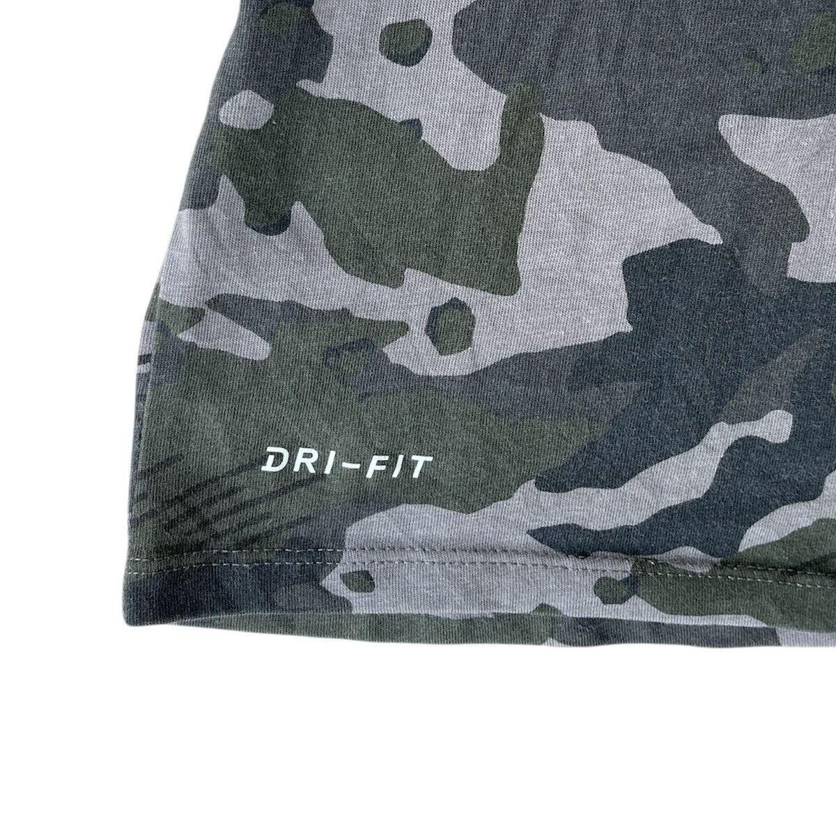 Nike Nike Dri-fit Camo Tshirt Size US M / EU 48-50 / 2 - 4 Thumbnail