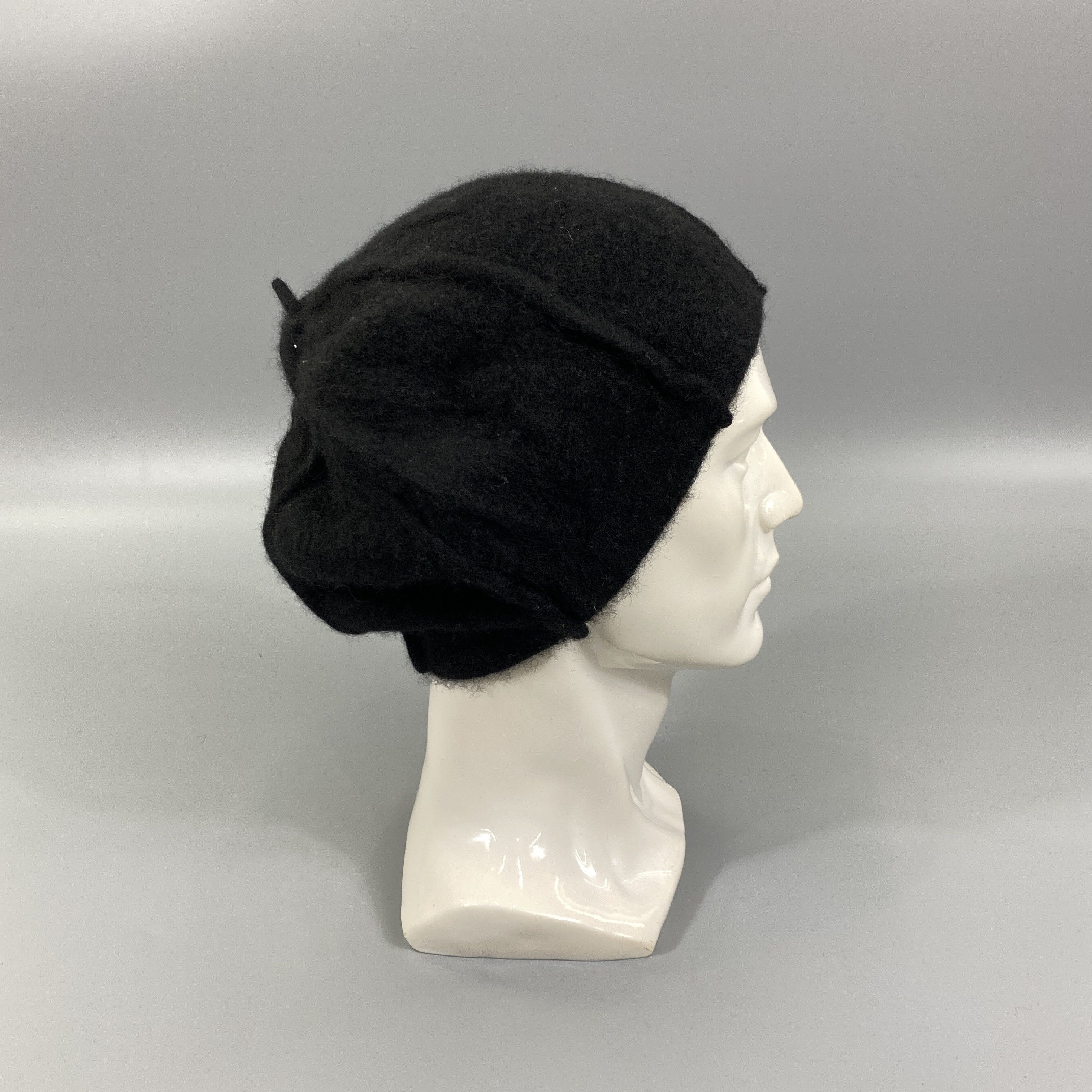 Japanese Brand Japanese Brand Baret Fur -BN896 Size ONE SIZE - 2 Thumbnail