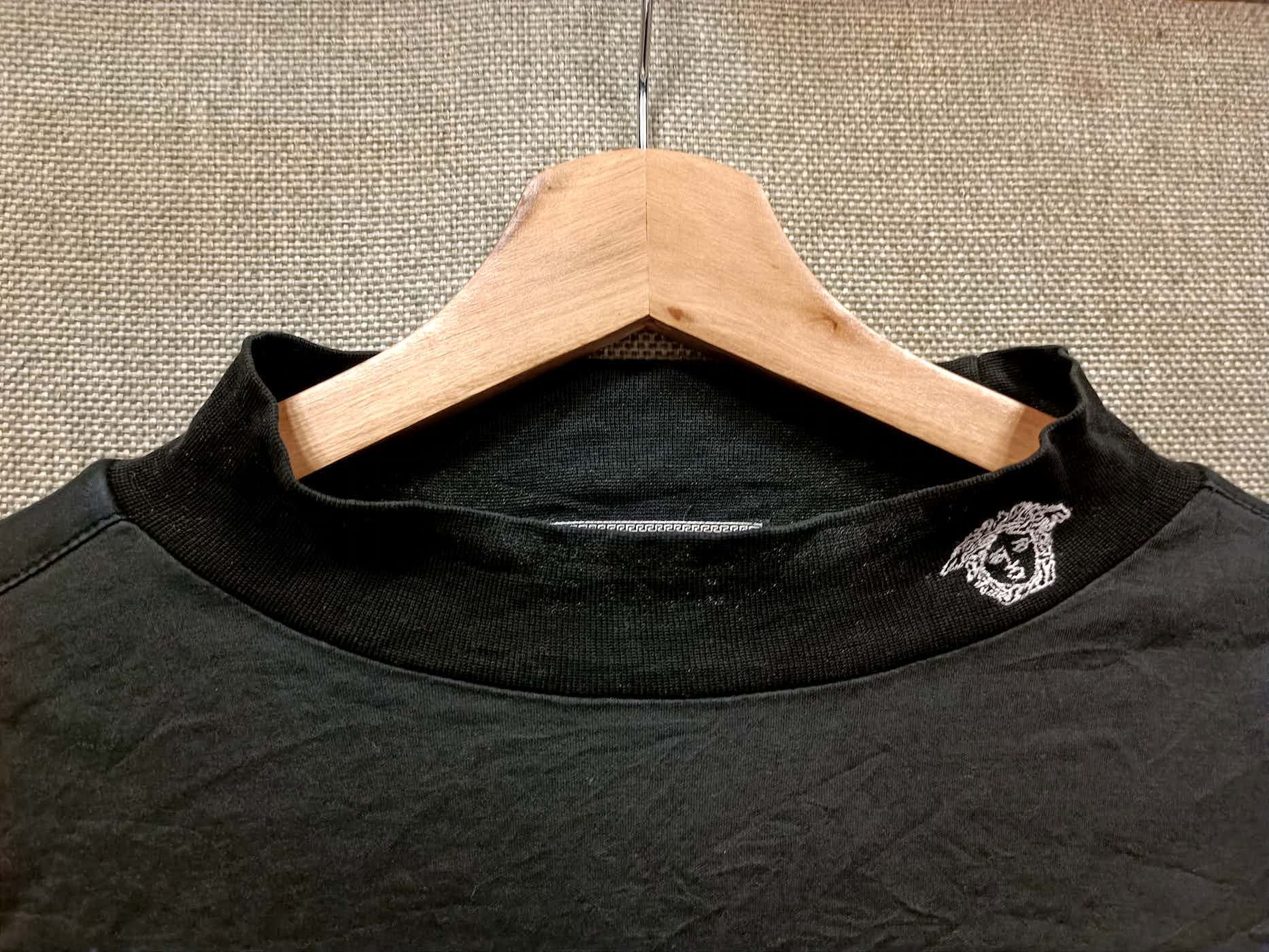 Versace vintage long sleeve versace classic v2 logo embroidery Size US L / EU 52-54 / 3 - 3 Thumbnail
