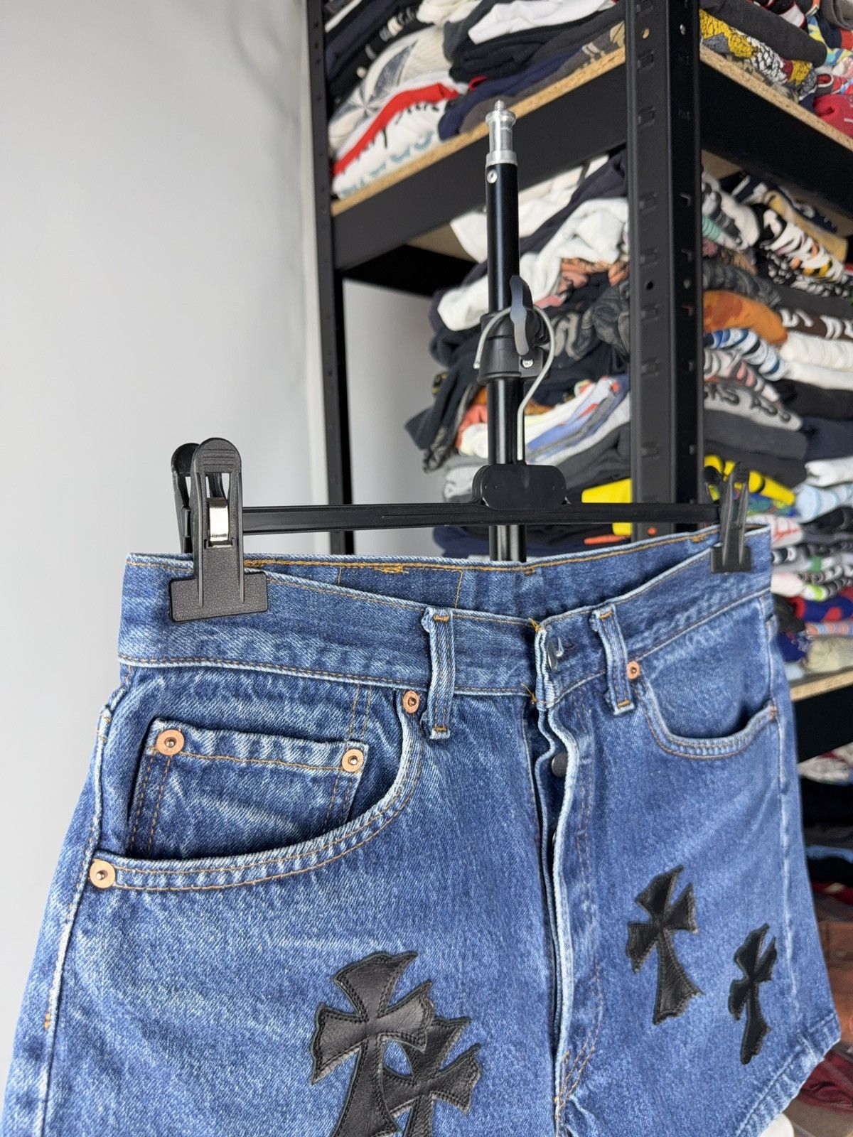 Levi's Vintage 90s Archival Chrome Hearts Style Cross Denim shorts Size 30" / US 8 / IT 44 - 3 Thumbnail