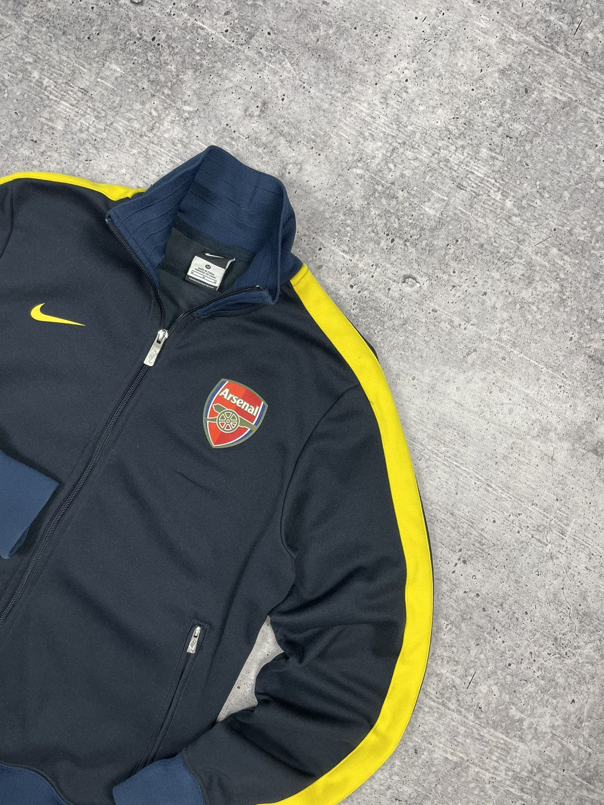 Nike × Vintage Vintage Nike Y2K Style Football Arsenal Big Logo Zip Olympic Size US M / EU 48-50 / 2 - 7 Thumbnail