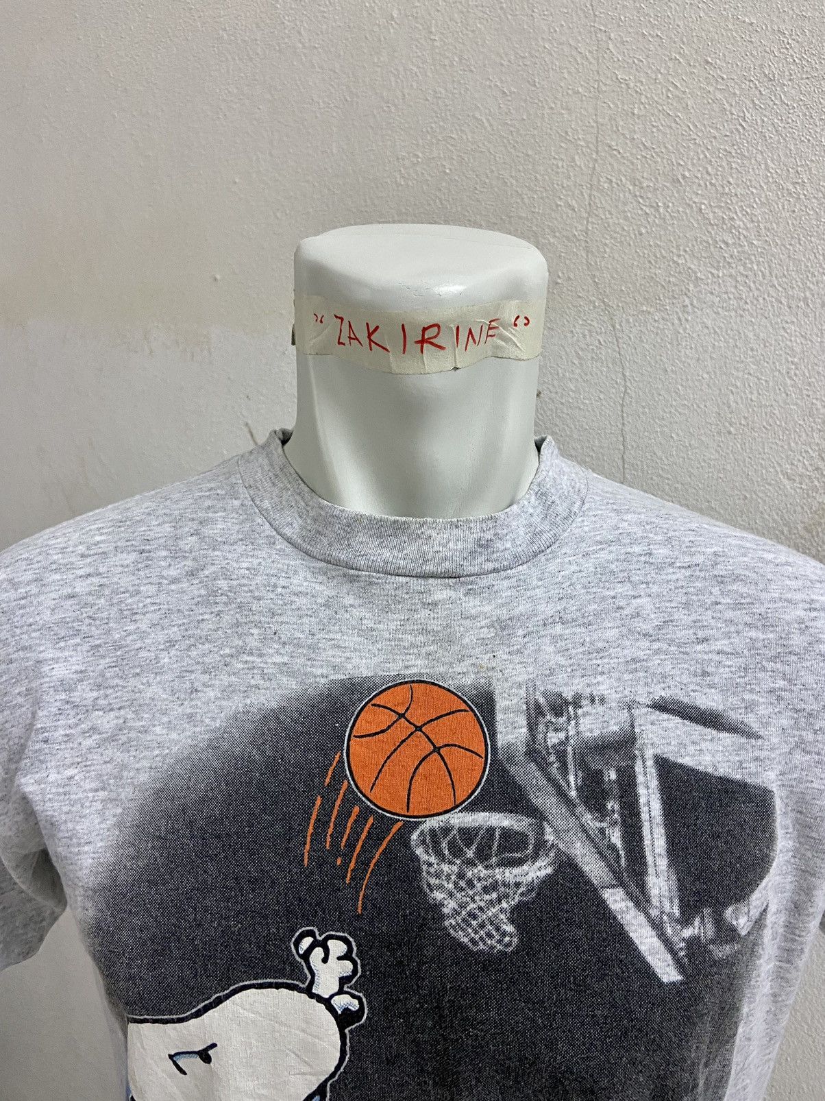 NBA VINTAGE CHICAGO BULLS x SNOOPY TEE Size US M / EU 48-50 / 2 - 9 Thumbnail