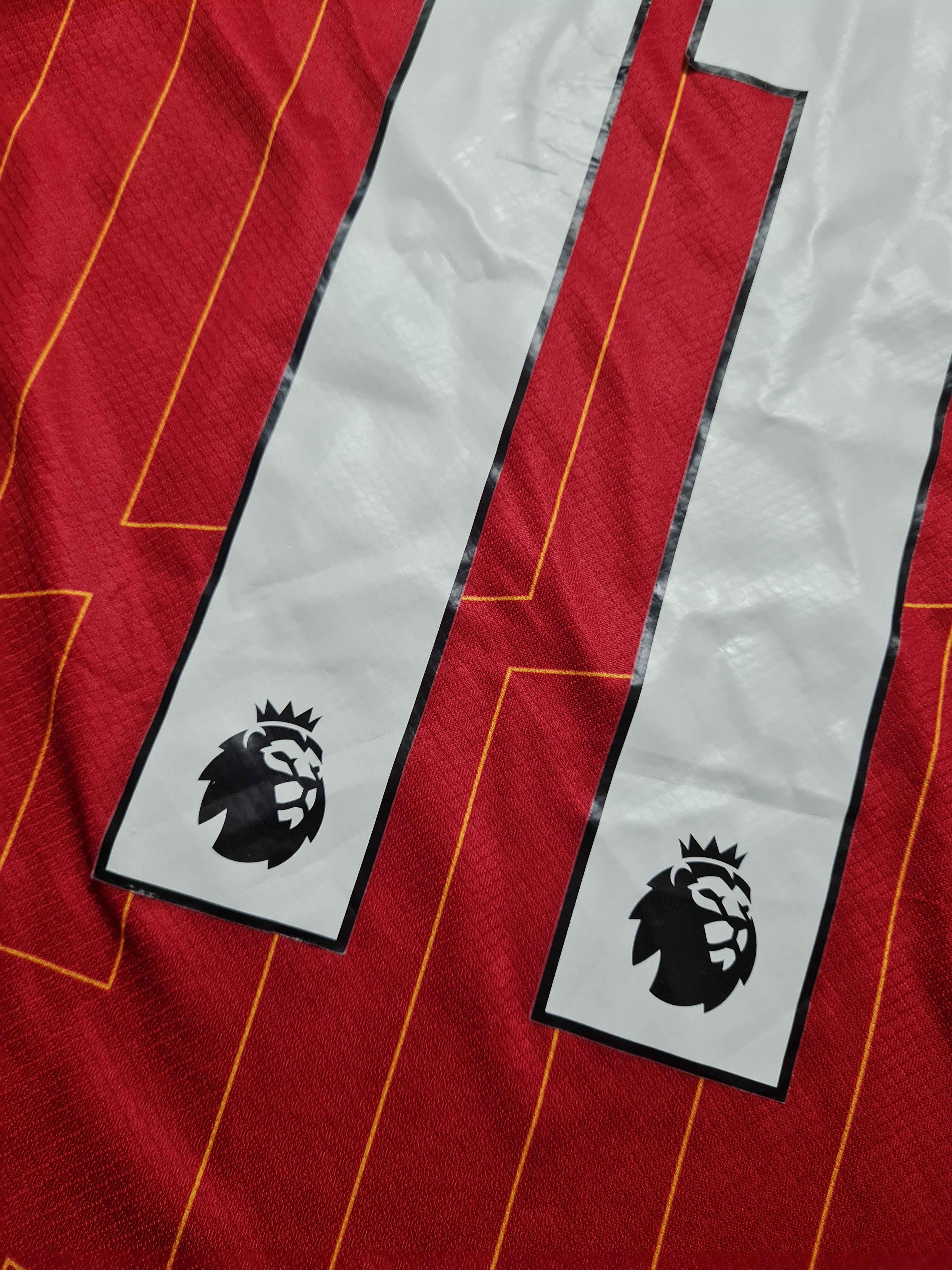Nike Nike Liverpool 2024/2025 Home Shirt Soccer Red FN9154-688 Size US S / EU 44-46 / 1 - 20 Thumbnail