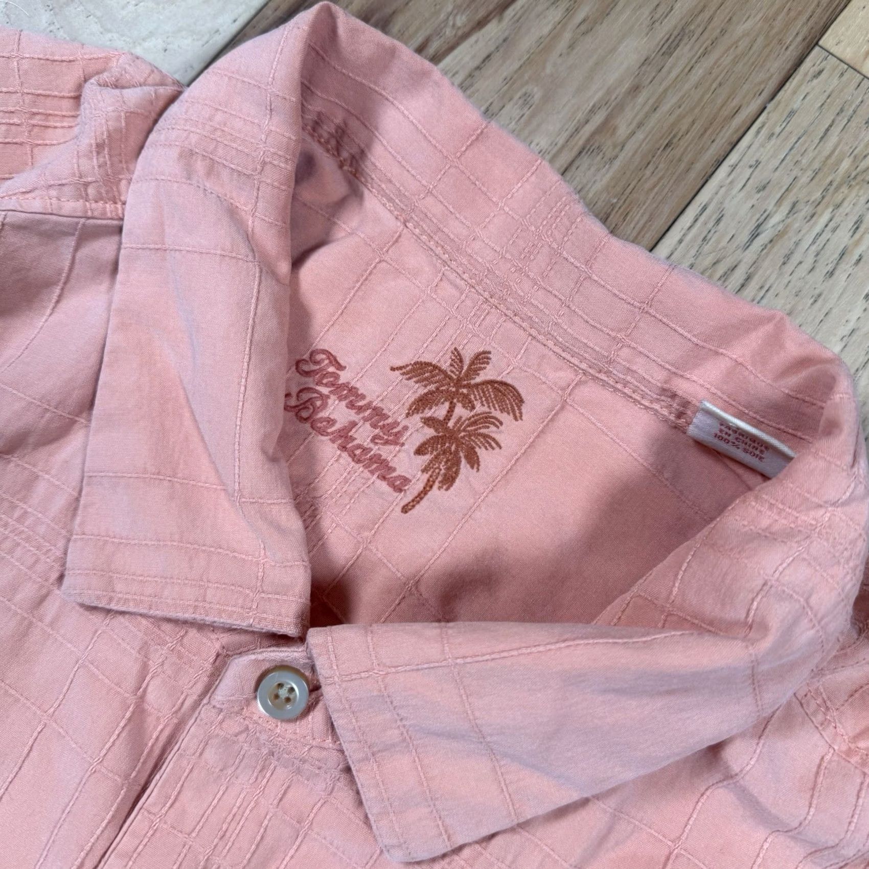 Tommy Bahama VINTAGE Tommy Bahama Button Up Shirt Mens XXL Long Sleeve Silk Geometric AOP Peach 2XL Mens Size US XXL / EU 58 / 5 - 2 Thumbnail