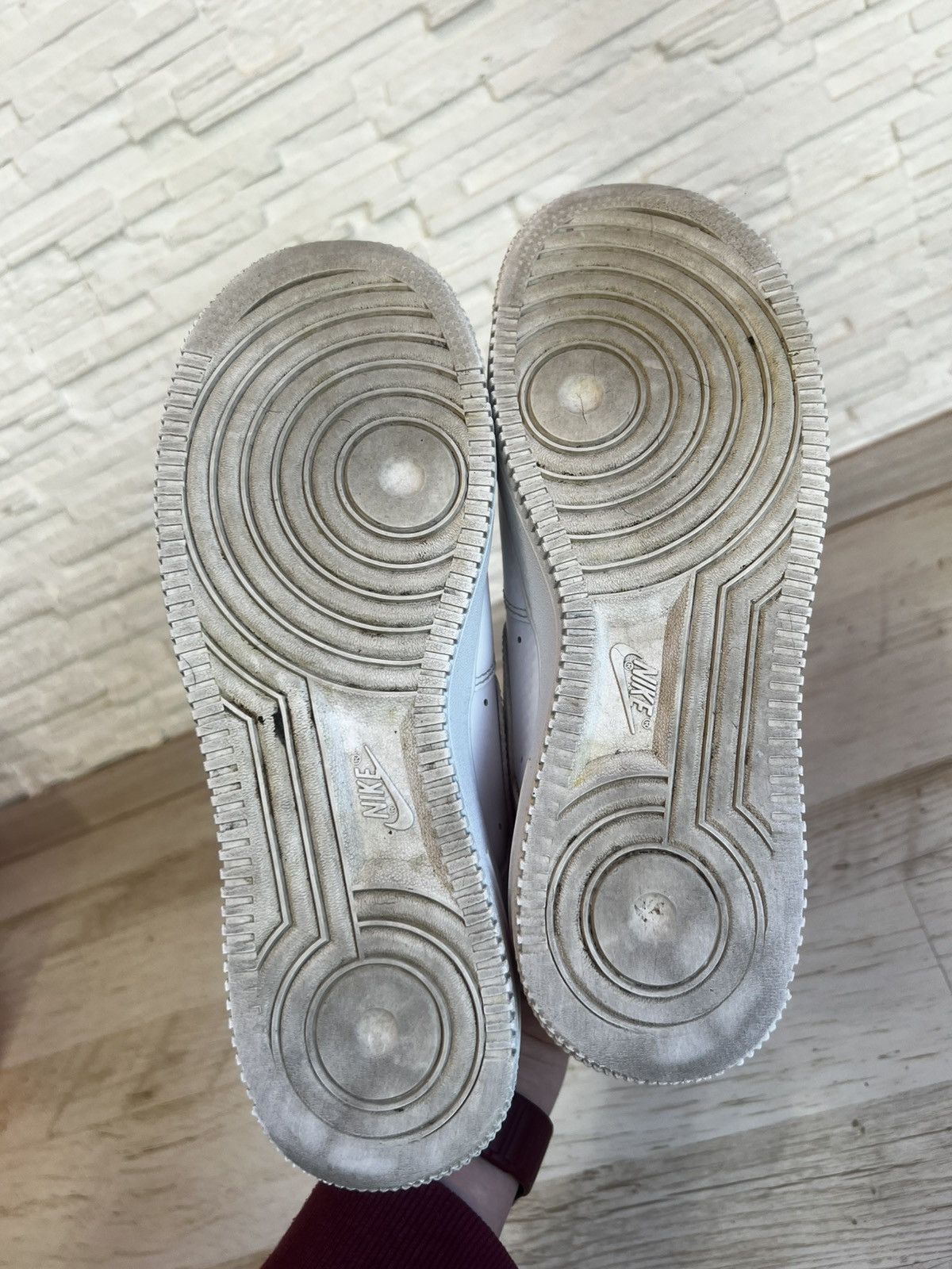 Nike × Supreme Nike Air Force 1 Low Supreme White Leather Sneakers US 7.5 Size US 7.5 / EU 40-41 - 6 Thumbnail