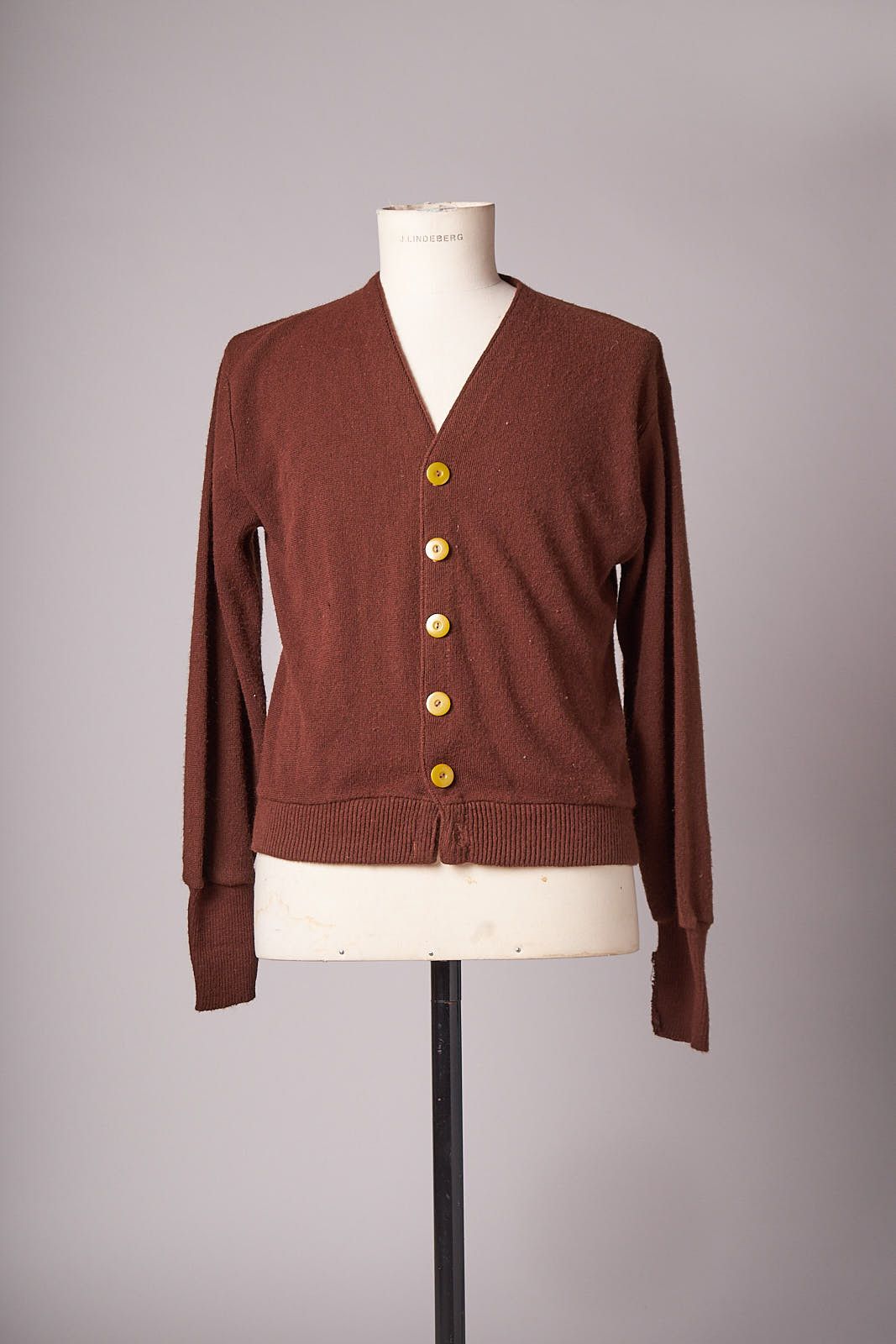 Vintage 1960s Brown Springfoot Cardigan Sweater Size US M / EU 48-50 / 2 - 1 Thumbnail