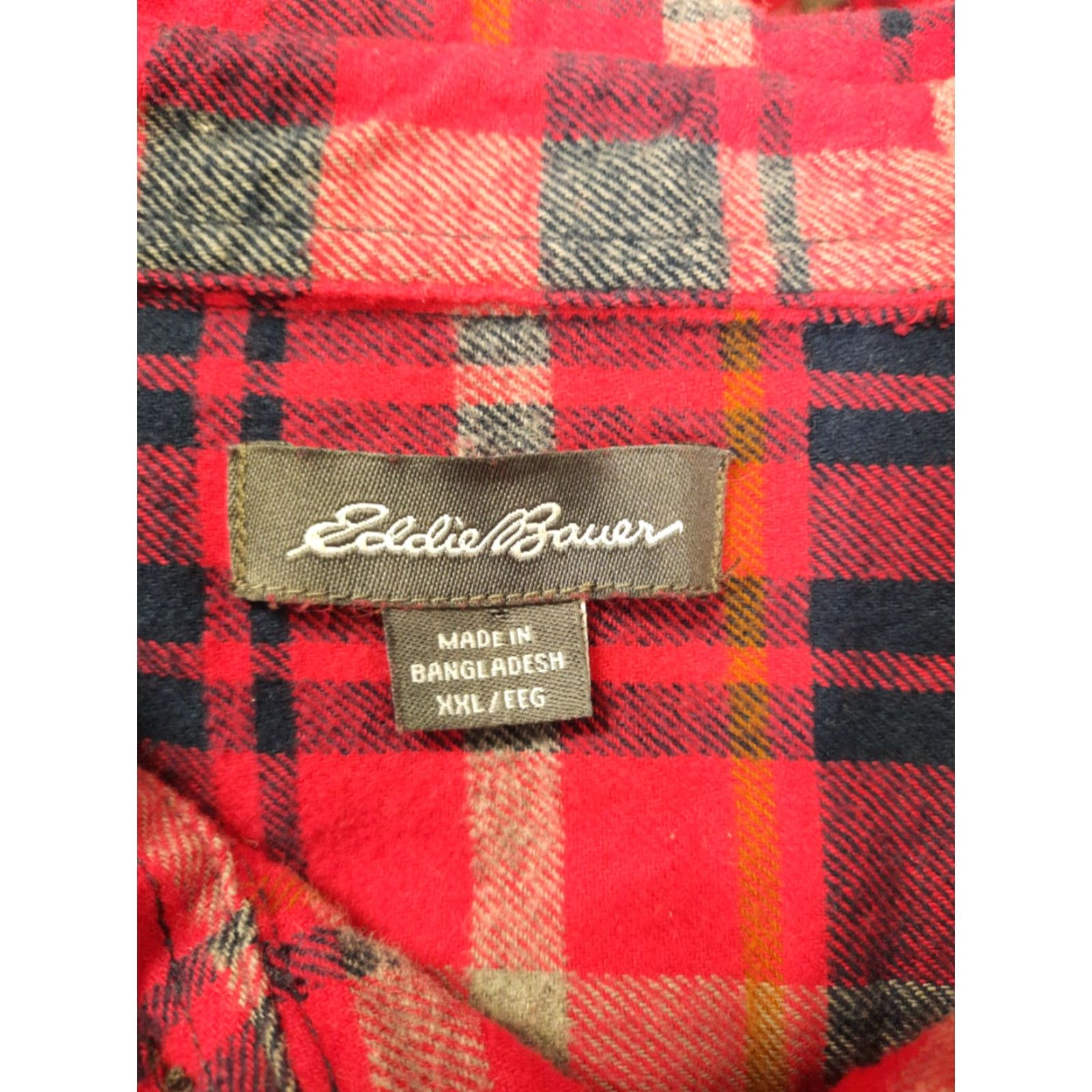 Eddie Bauer Eddie Bauer Men's Red XXL Heavy Flannel Plaid Shirt Relaxed Fit Button-Up Front Pockets Size US XXL / EU 58 / 5 - 2 Thumbnail