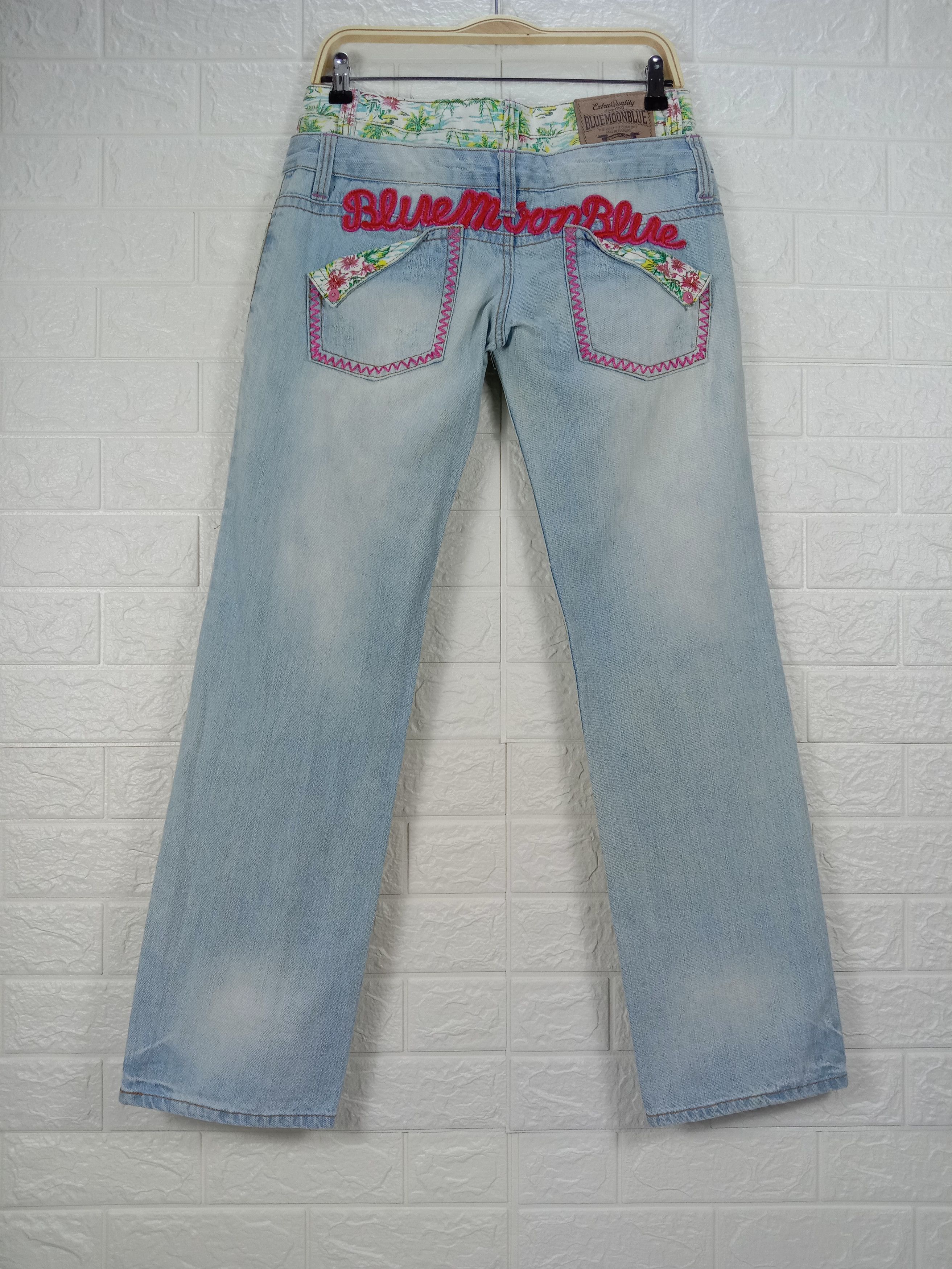 Japanese Brand Vintage Japanese Blue Moon Blue Double Waist Denim Size 27" / US 4 / IT 40 - 1 Thumbnail