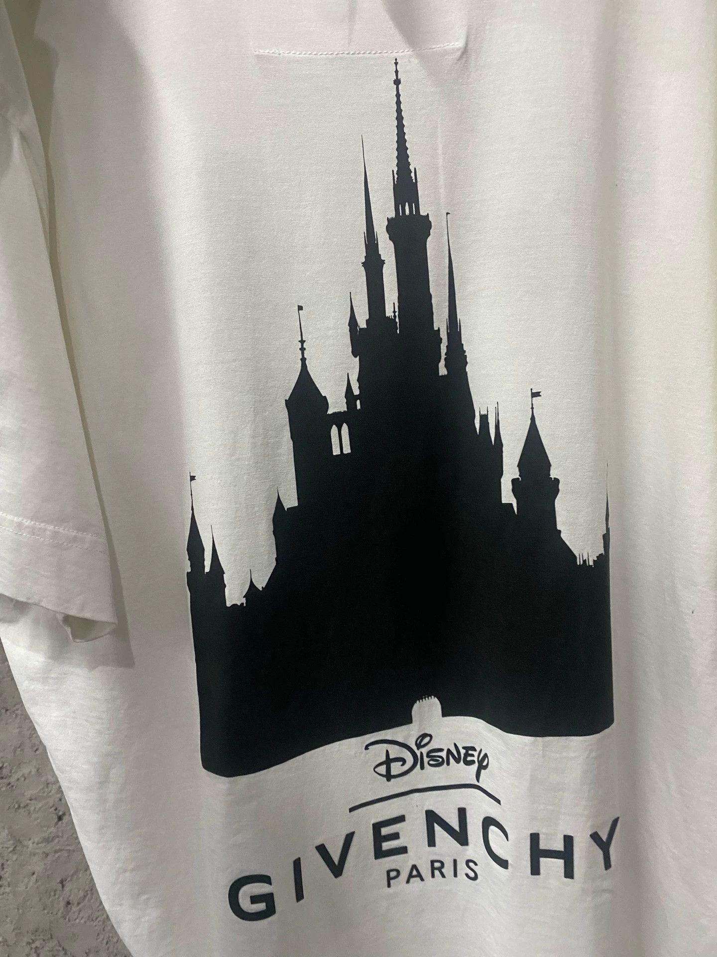 Givenchy Givenchy x Disney Short Sleeve Tee L Size US L / EU 52-54 / 3 - 4 Thumbnail