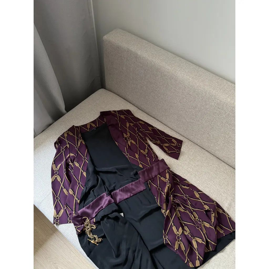 Gucci Gucci Vintage Burgundy Chain Print Silk Wrap Dress Gold IT40 Size S / US 4 / IT 40 - 5 Thumbnail