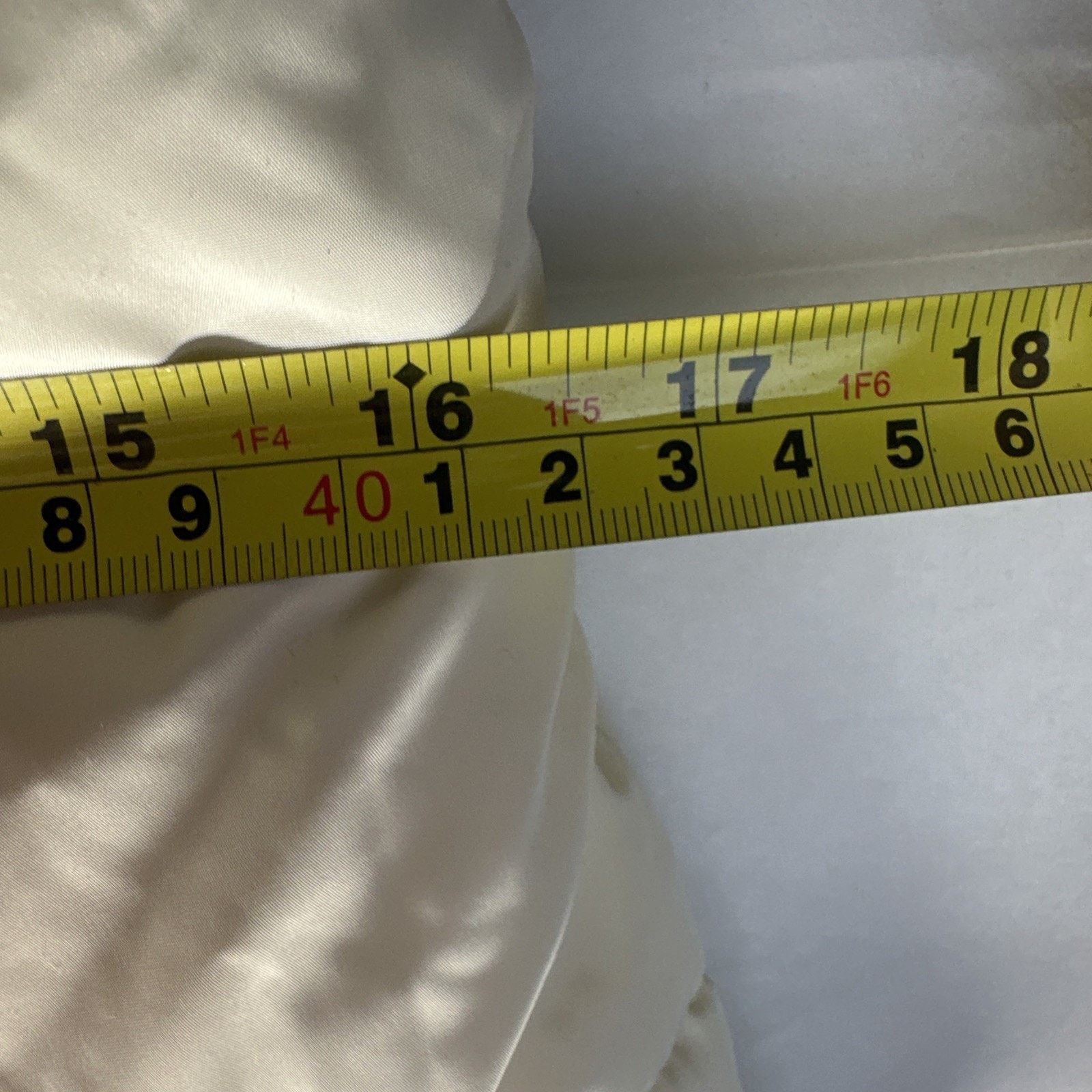 Calvin Klein Calvin Klein Puffer Vest White Quilted Extra Small Size XS / US 0-2 / IT 36-38 - 9 Thumbnail