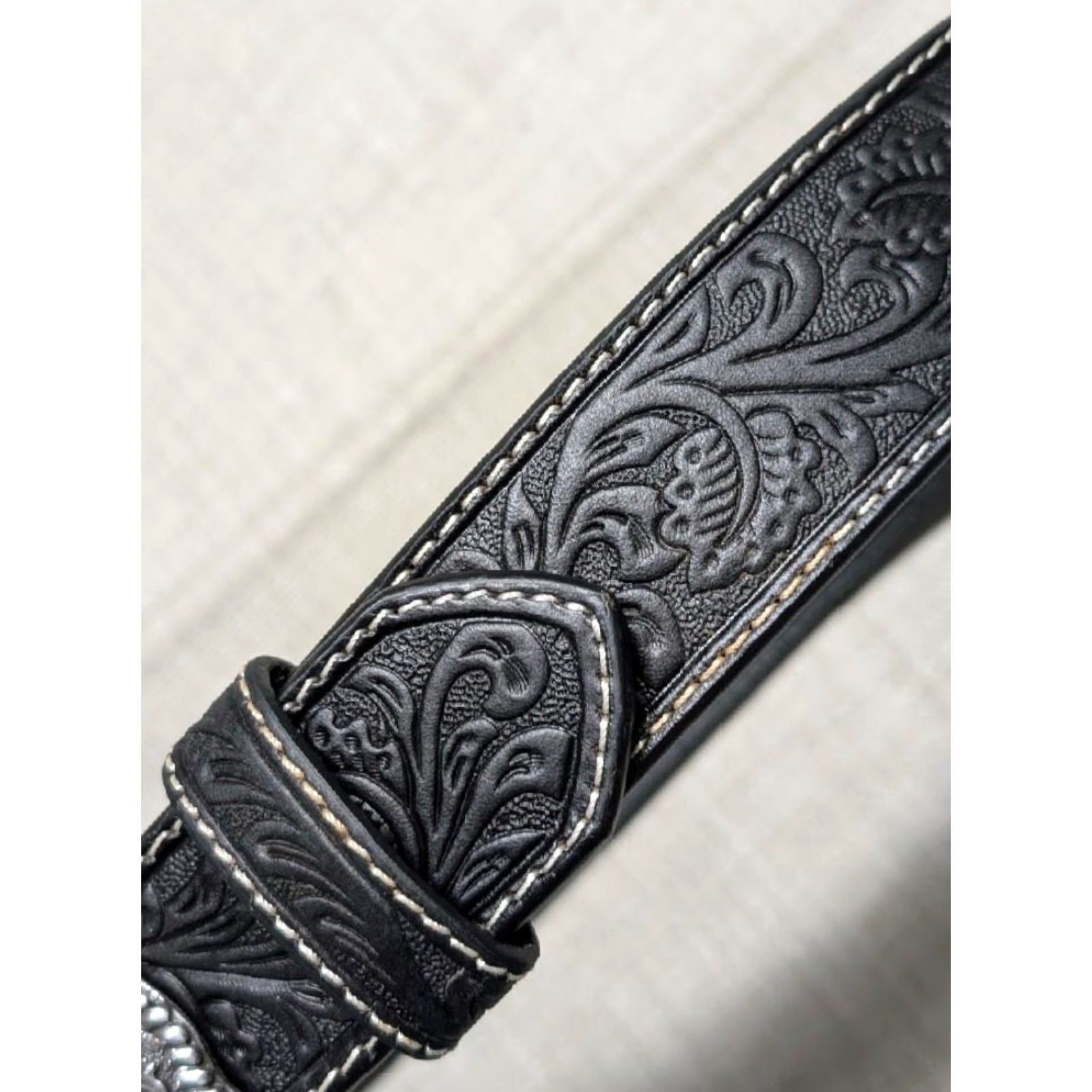 Ariat VINTAGE ARIAT belt Western Belt 34 black Leather tooled scrolling 1-3/8" 34 Mens Size 34 - 6 Thumbnail