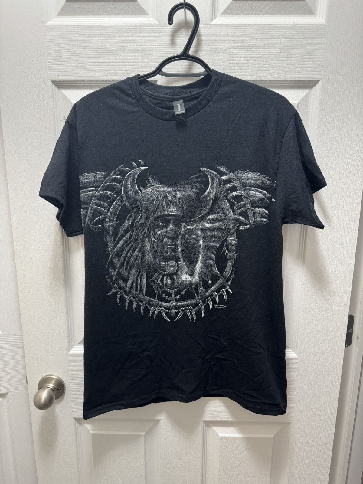 Gildan Gildan 2007 Vintage Liquid Blue Indigenous Native Wolf Size US M / EU 48-50 / 2 - 1 Thumbnail