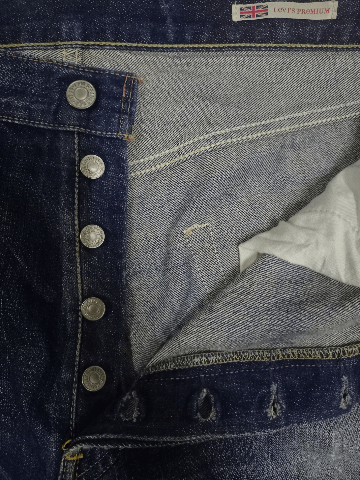 Levi's Vintage 90s Levis 501 Selvedge Premium Baggy Jeans Size US 36 / EU 52 - 4 Thumbnail