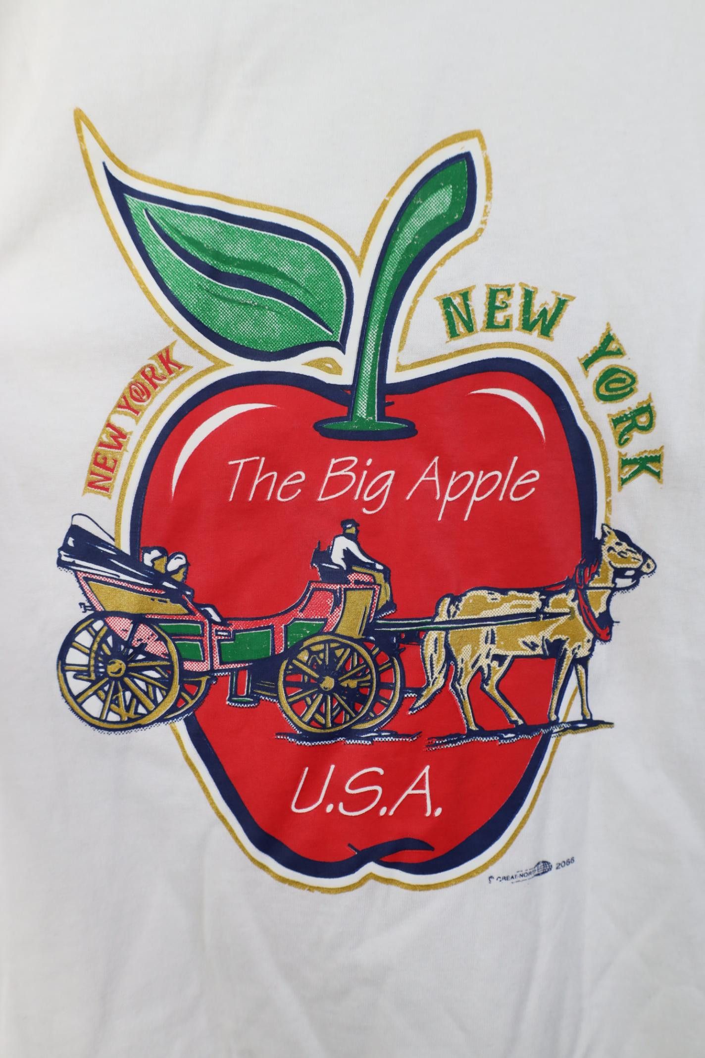 Vintage Vintage 90s Streetwear New York The Big Apple T-Shirt White Size US S / EU 44-46 / 1 - 4 Thumbnail