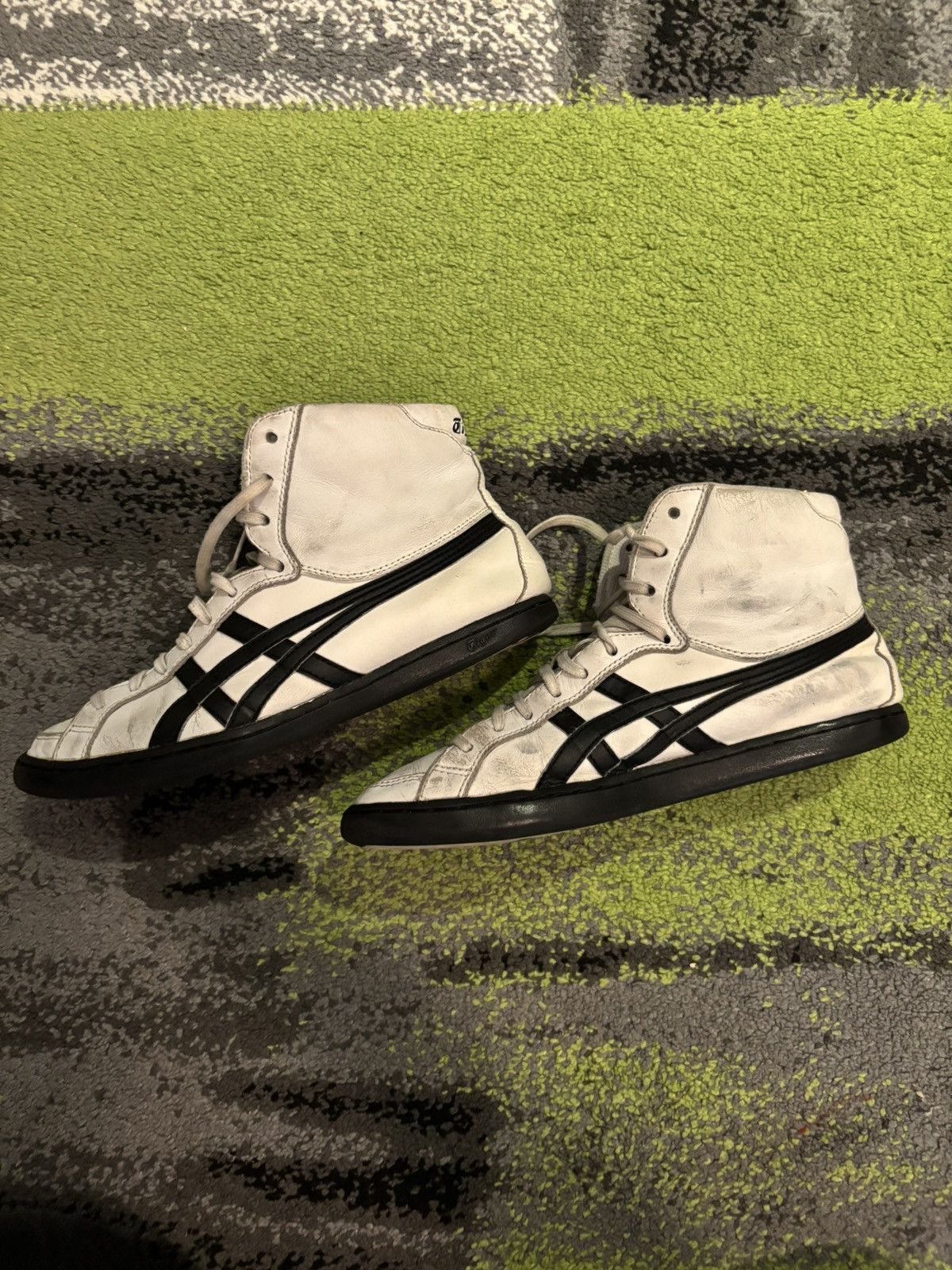 Asics Black and White Onitsuka Tiger High-Top Trainers Size US 7.5 / IT 37.5 - 3 Thumbnail