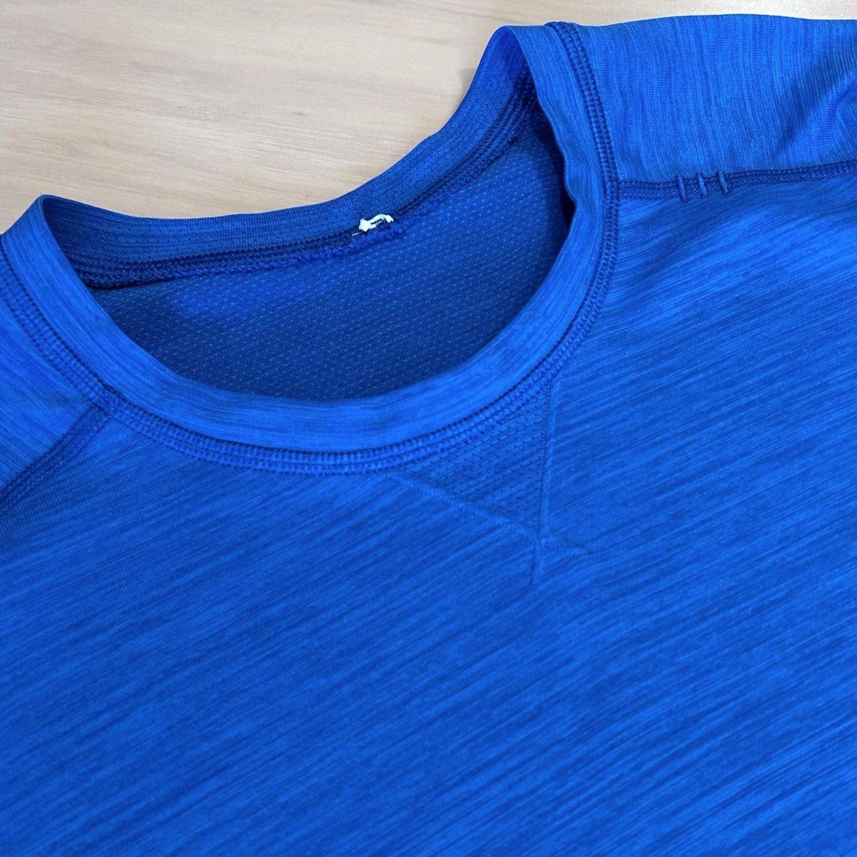 Lululemon Lululemon Shirt Mens XL Blue Metal Vent Relaxed Long Sleeve Men Size US XL / EU 56 / 4 - 4 Thumbnail