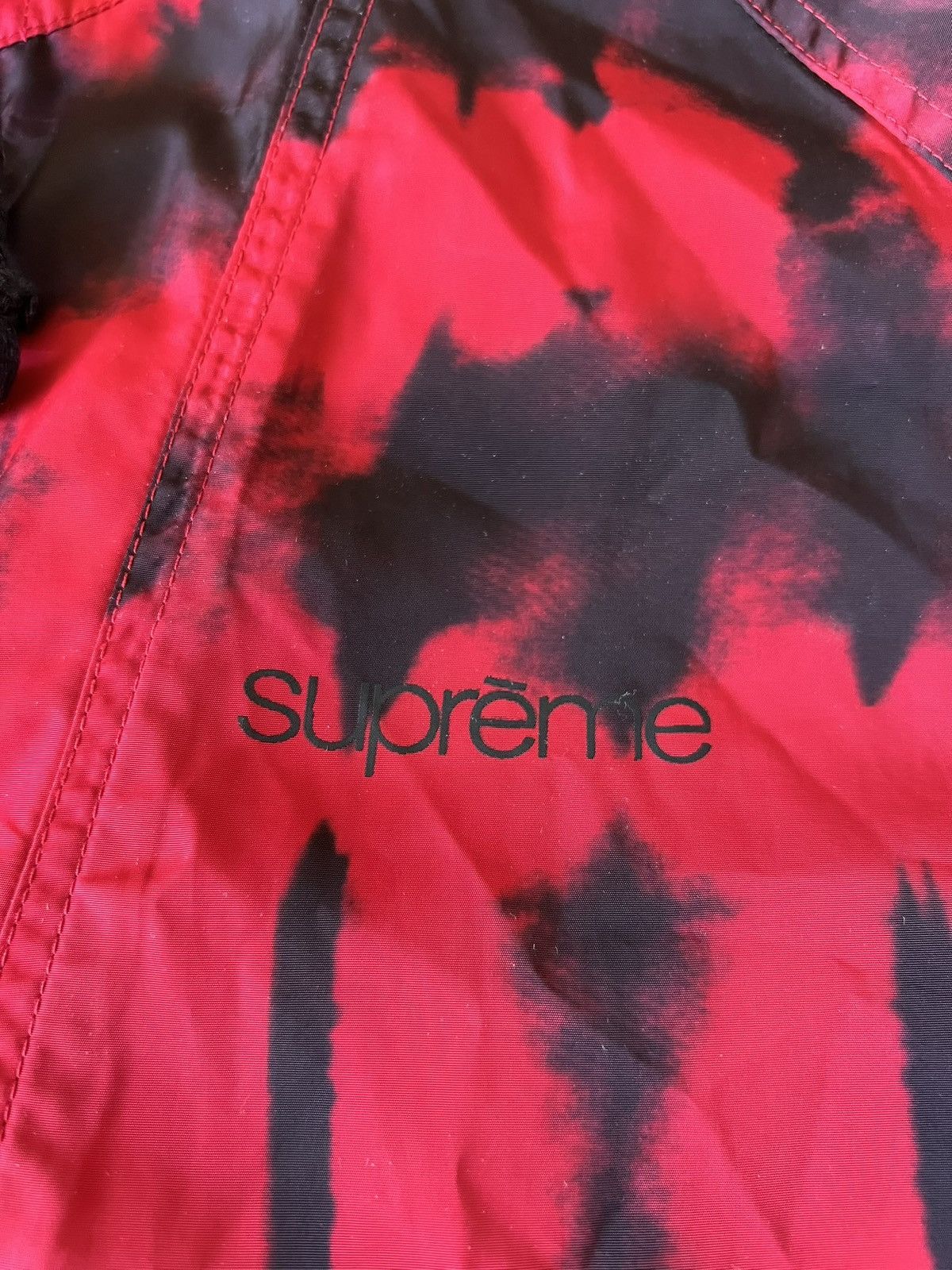 Supreme Supreme Tie Dye Pullover Windbreaker Black Red Hoodie SS13 Size US L / EU 52-54 / 3 - 4 Thumbnail