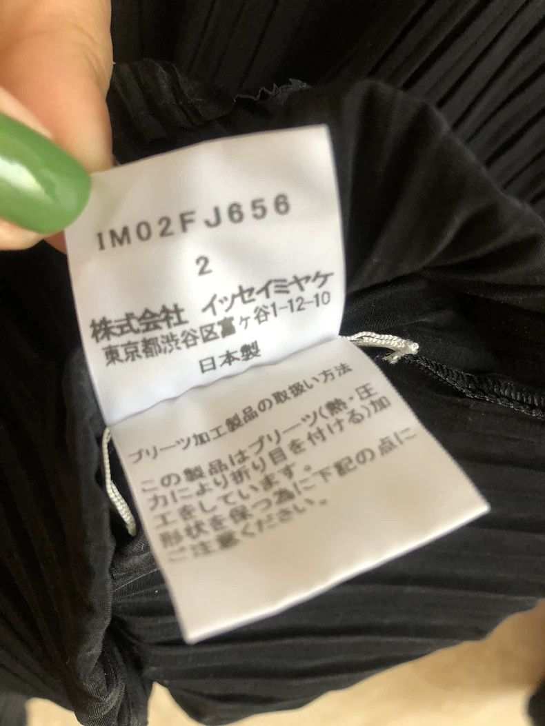 Issey Miyake Issey Miyake size:2 Black pleated top with long sleeves Size S / US 4 / IT 40 - 3 Thumbnail