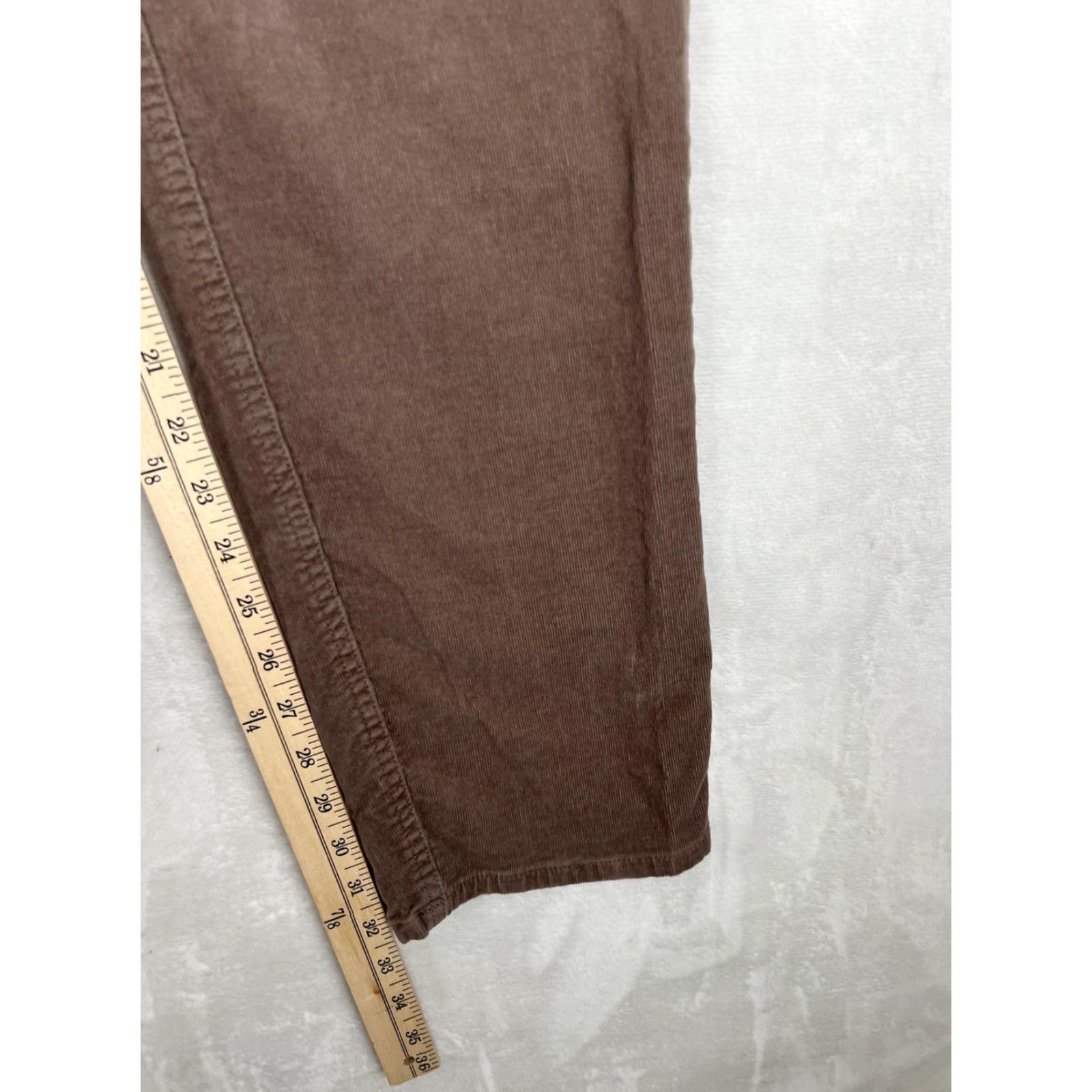 Vuori Vuori Pants Mens 38x30 Brown Corduroy Stretch Chino Straight Leg Regular Casual Pockets Zip Front Flat Front 5-Pocket Mens Size US 38 / EU 54 - 2 Thumbnail