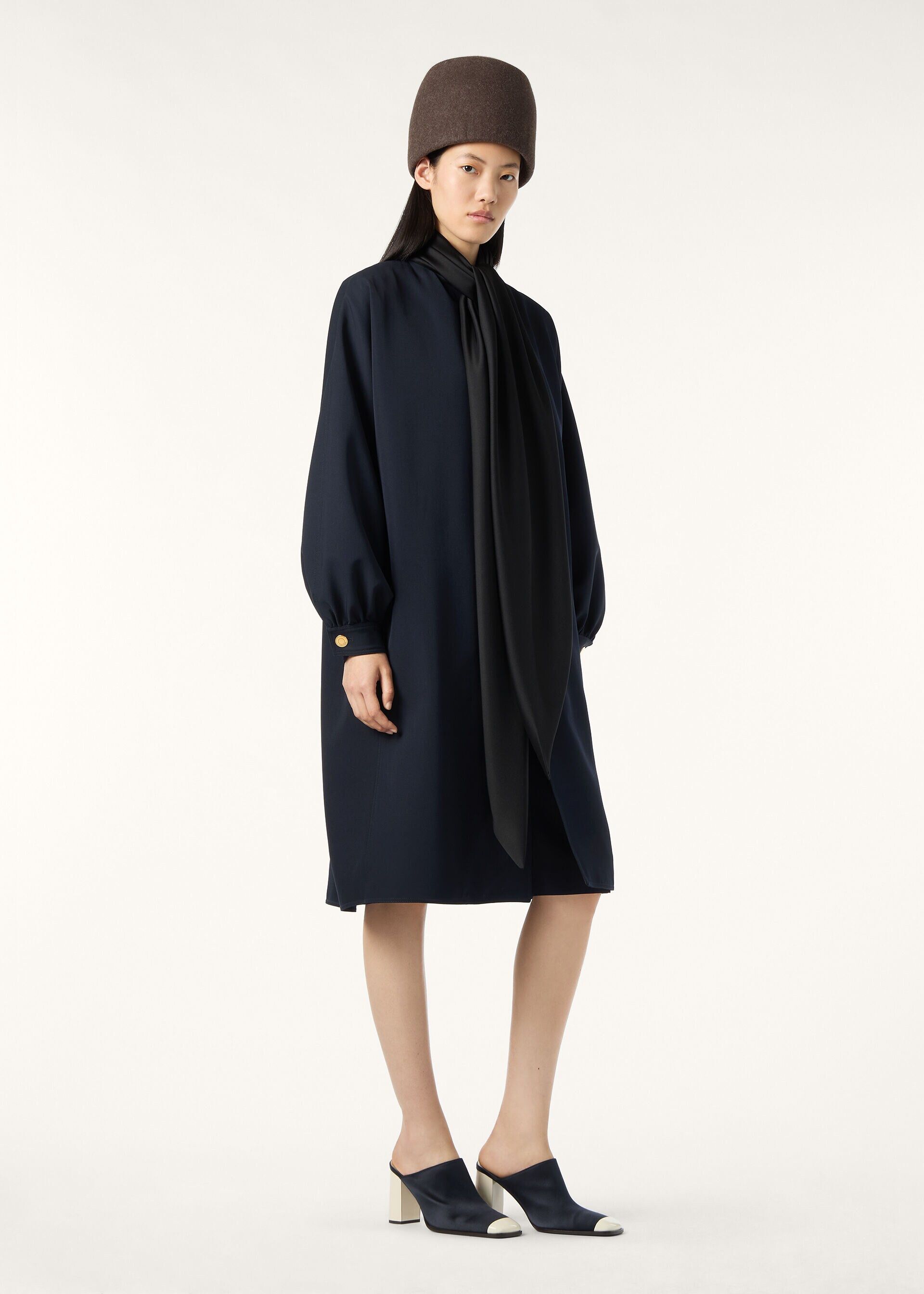 Loro Piana os11x0326 FAQ5870 Ibel Coat in Blue Navy/Black Size S / US 4 / IT 40 - 4 Thumbnail