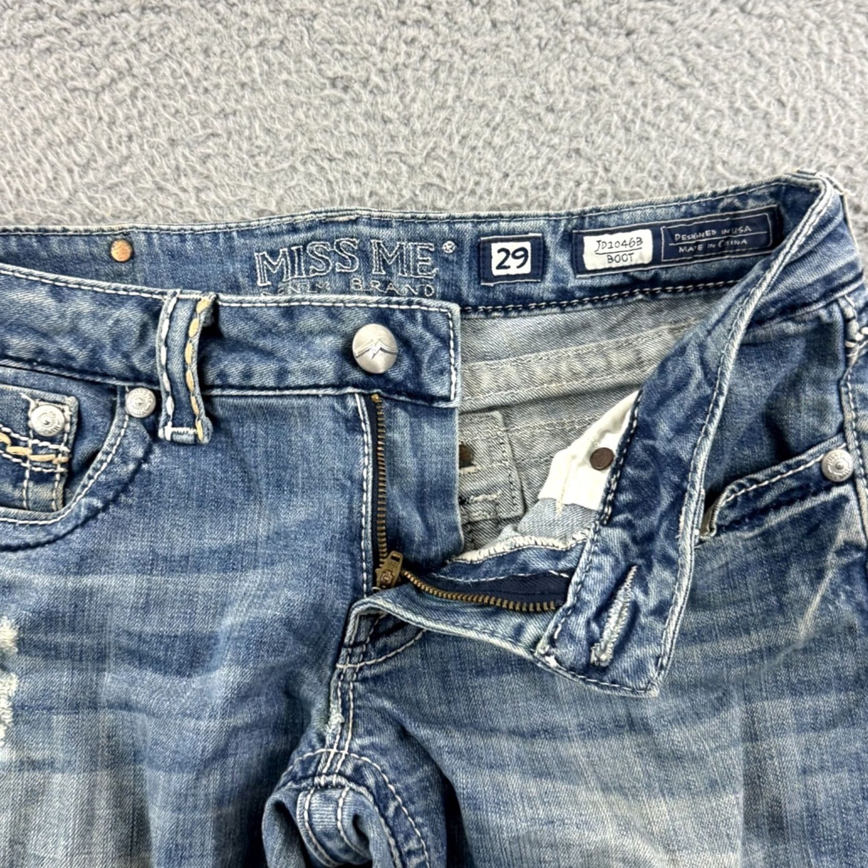 Miss Me VINTAGE Miss Me Jeans Bootcut Womens 29 Blue Mid Rise Embellished Distressed Cowgirl MENS? Size 29" - 4 Thumbnail