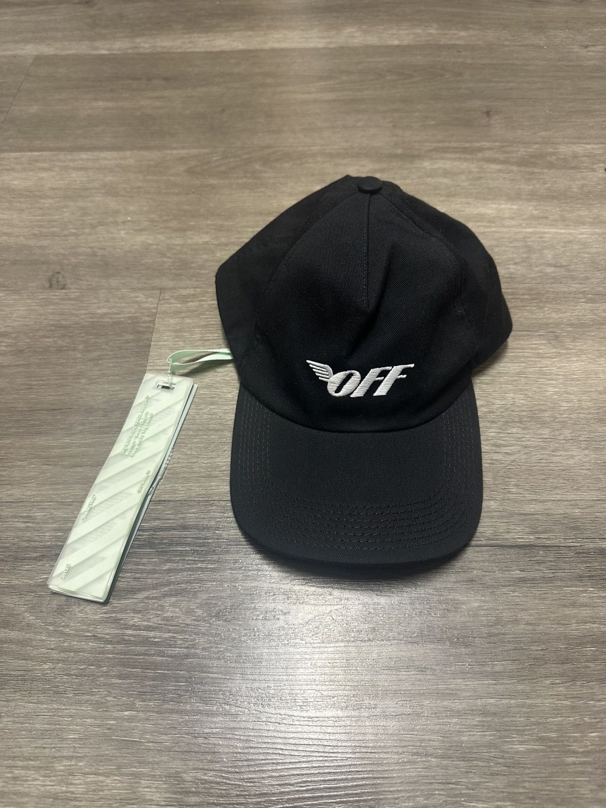 BNWT cheapest OFF WHITE ADJUSTABLE CAP