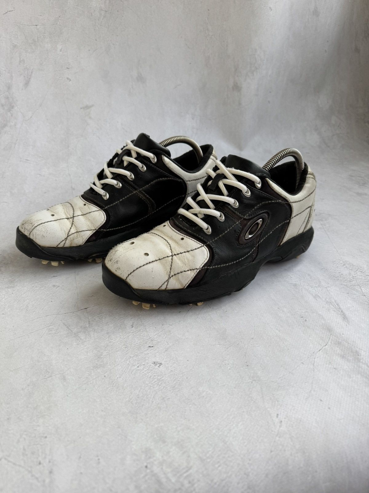 Oakley Oakley Golf Shoes Rare Spikes Metal Logo Grail Archive Size US 9.5 / EU 42-43 - 1 Thumbnail
