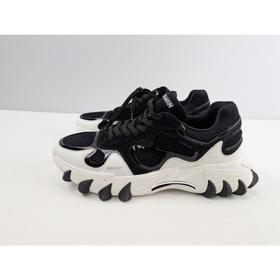 Balmain o1rshd1 Men's B-East Low-Top Sneakers in Black/White Size US 12 / EU 45 - 9 Thumbnail