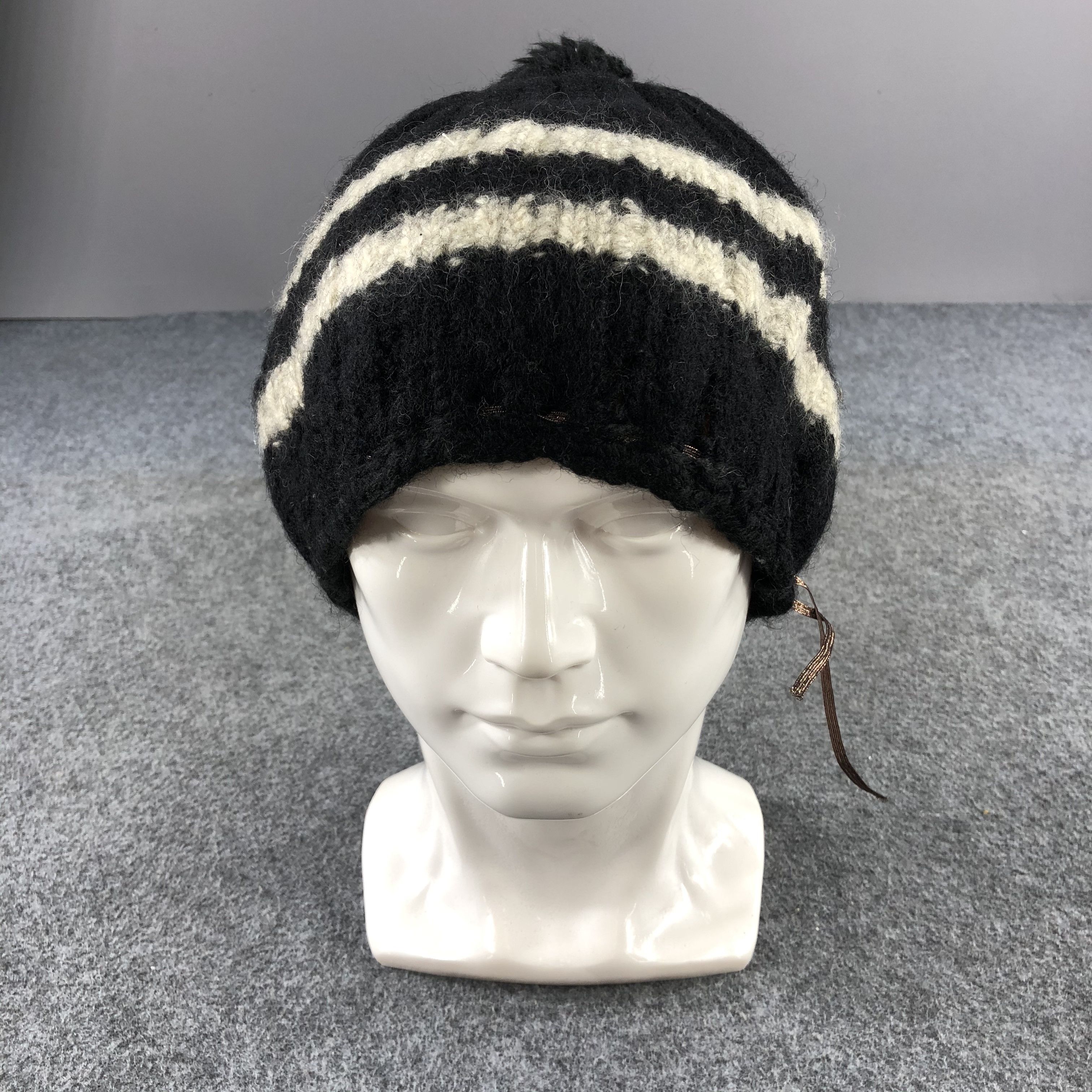 Vintage Unknown Striped Wool Beanie Snowcap Snow Hat B492 Size ONE SIZE - 1 Thumbnail