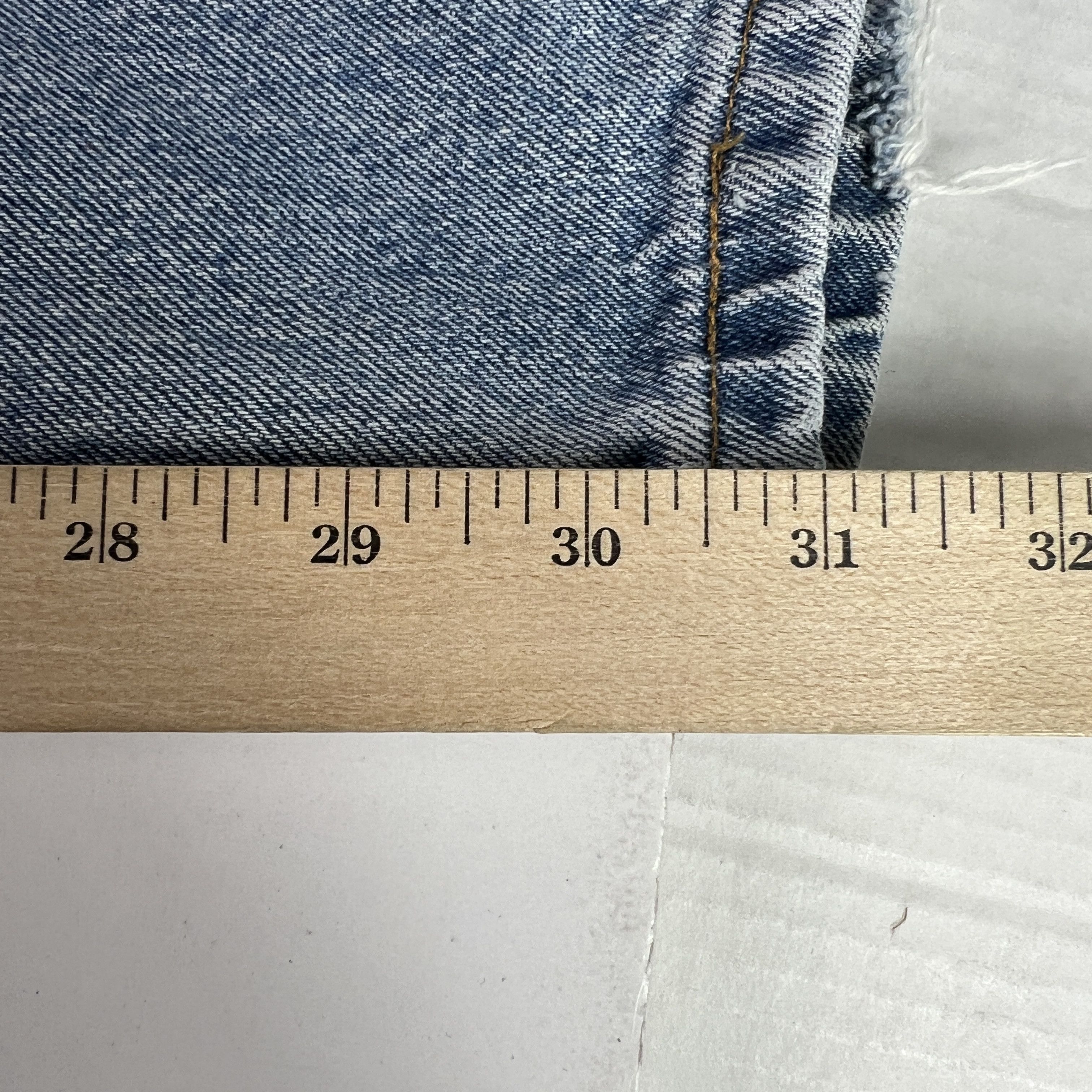 Levi's Y2K Levi's Jeans 505 Straight Blue Faded Distressed Denim Size US 31 - 21 Thumbnail