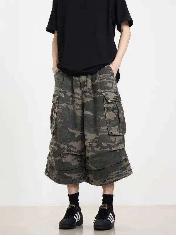 Japanese Brand VIBE Casual cargo shorts with camouflage wide-leg pockets Size US 34 / EU 50 - 2 Thumbnail
