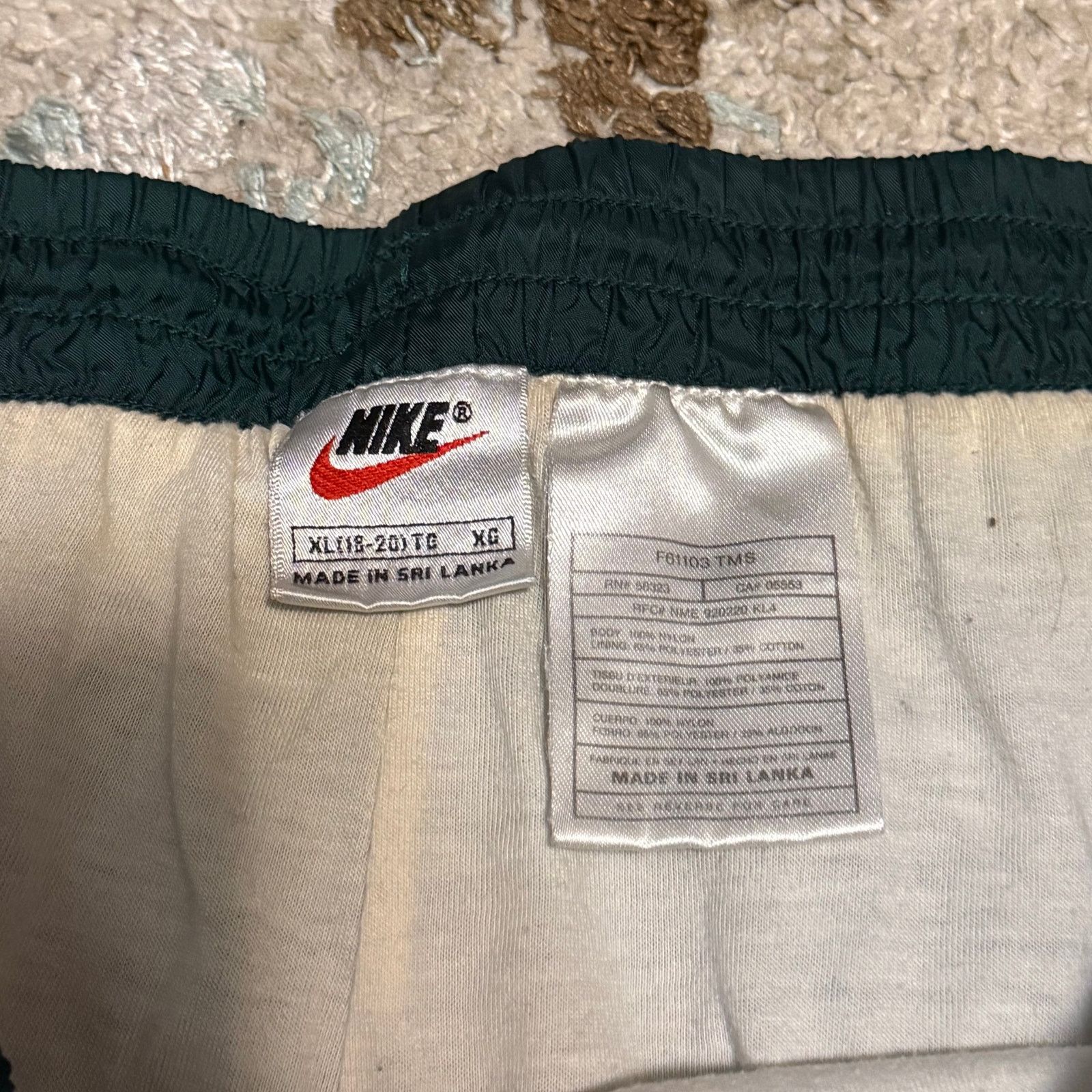 Nike Vintage Nike Fleece Lined Track Pants Size XL Green 90s Size US 38 / EU 54 - 5 Thumbnail