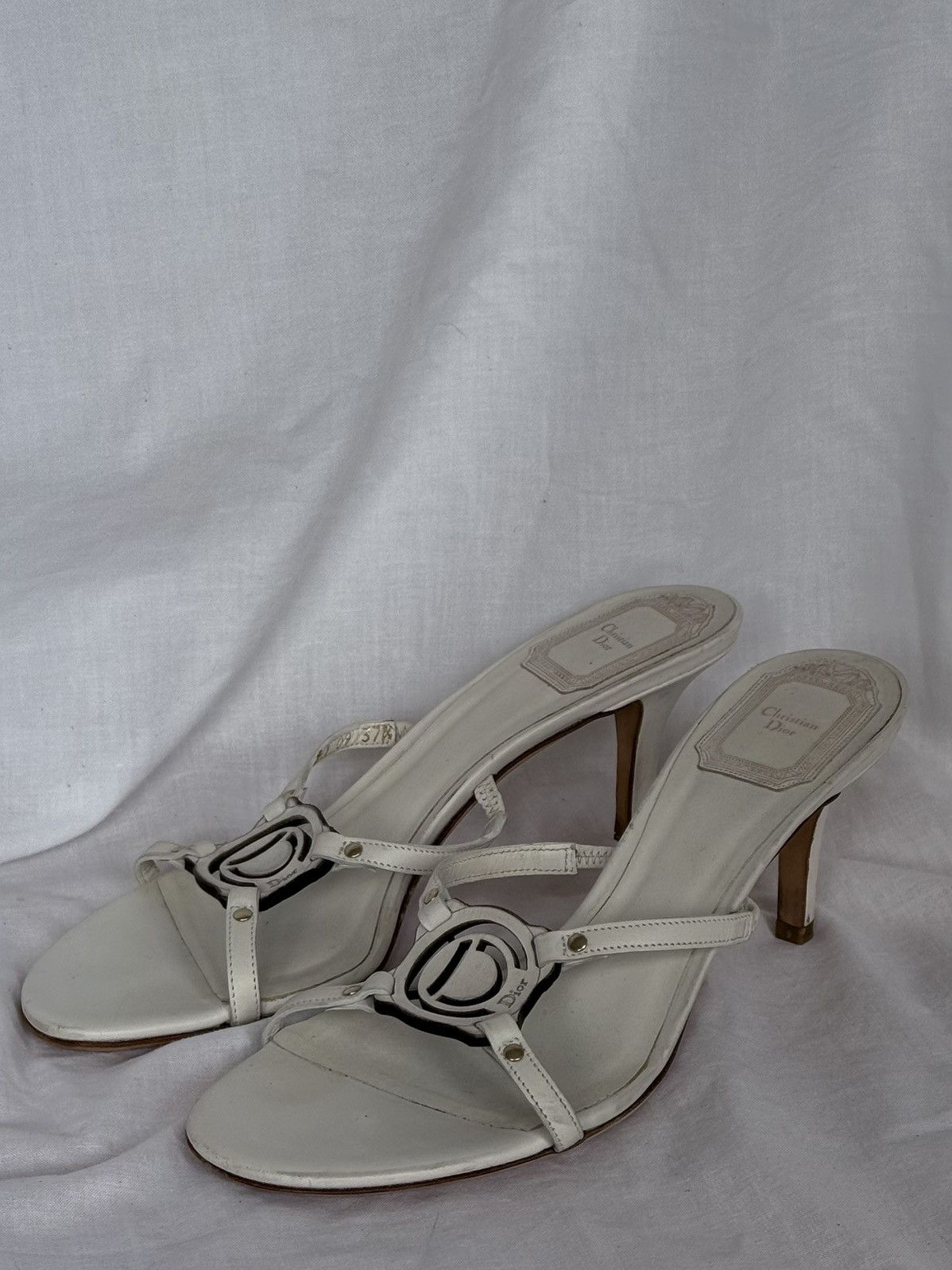 Dior Christian Dior White Leather Mules Sandals Size US 7.5 / IT 37.5 - 1 Thumbnail