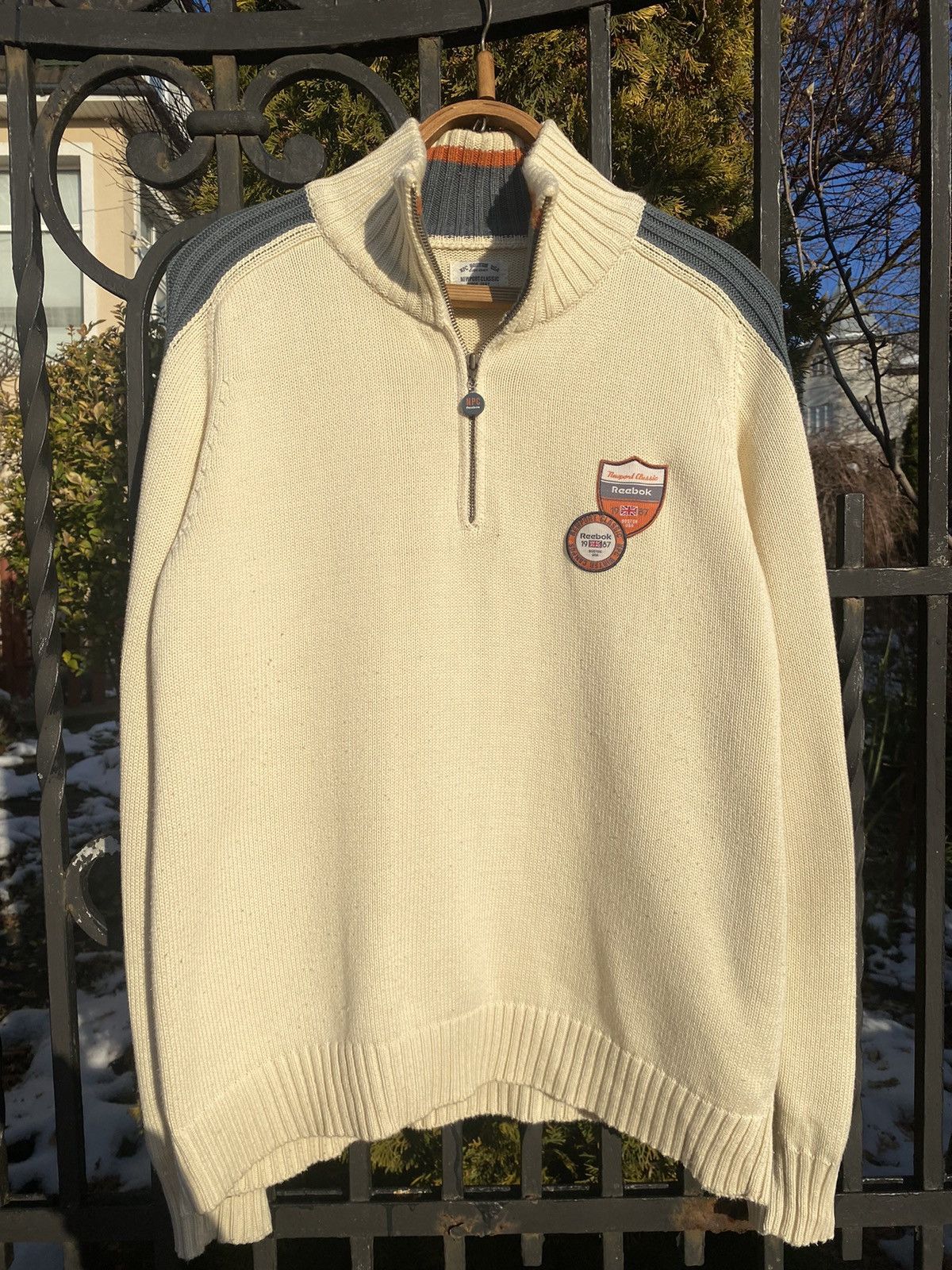 Reebok × Vintage Vintage Reebok Sweater 1/3 Zip Beige Size US S / EU 44-46 / 1 - 1 Thumbnail
