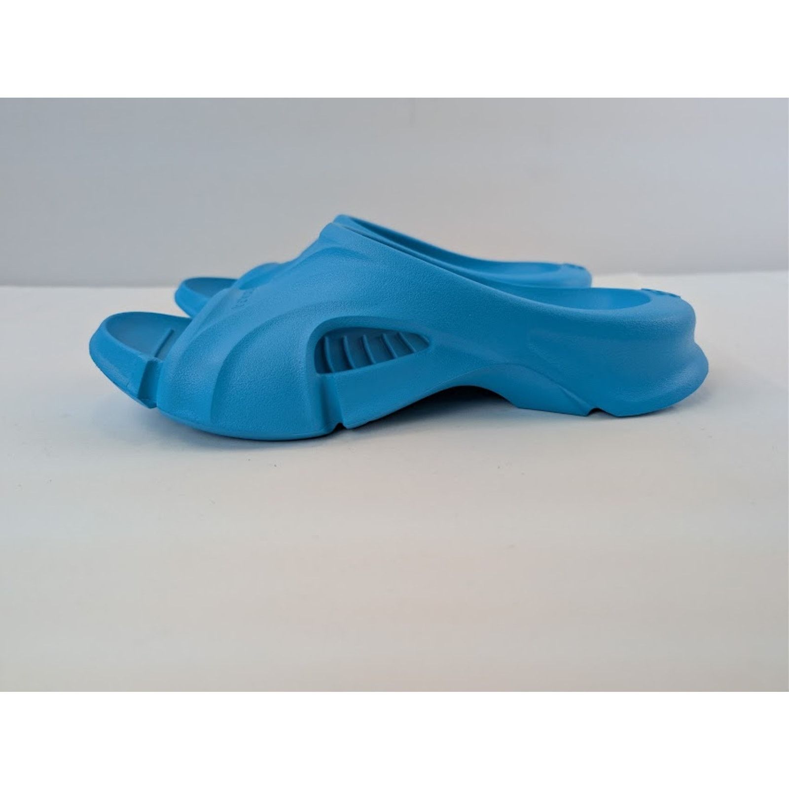 Balenciaga o1rshd1 Rubber Mold Slide Sandals in Blue Size US 10 / EU 43 - 10 Thumbnail