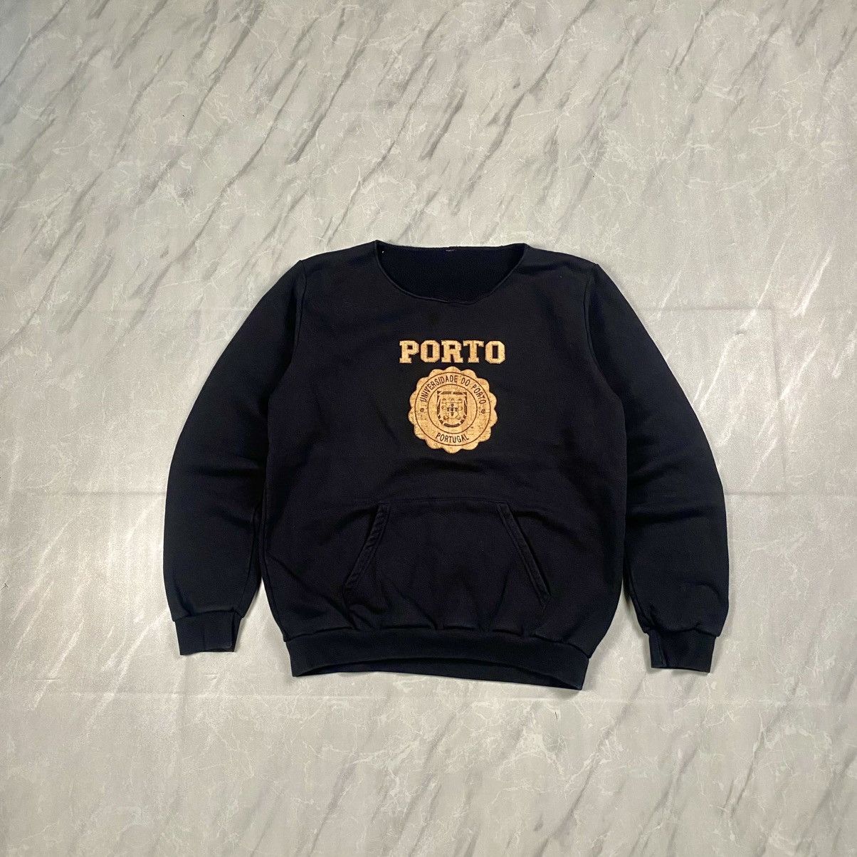 Other Vintage Porto Portugal University Crewneck Size US L / EU 52-54 / 3 - 1 Thumbnail