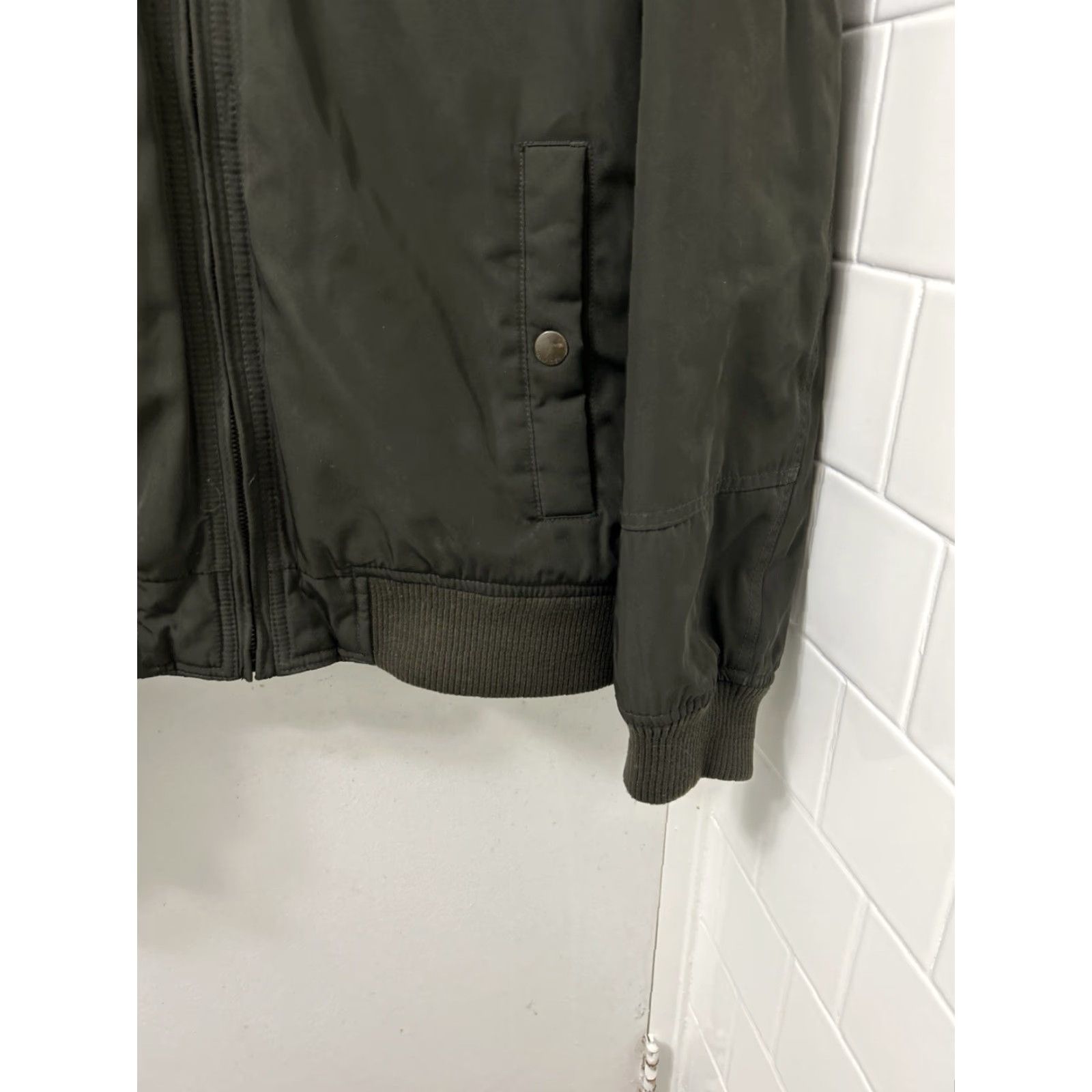 Tommy Hilfiger Tommy Hilfiger Jacket Mens XL Green Bomber Puffer Quilted Zip Hooded Stand-Up Collar Zip Pockets Size US XL / EU 56 / 4 - 5 Thumbnail