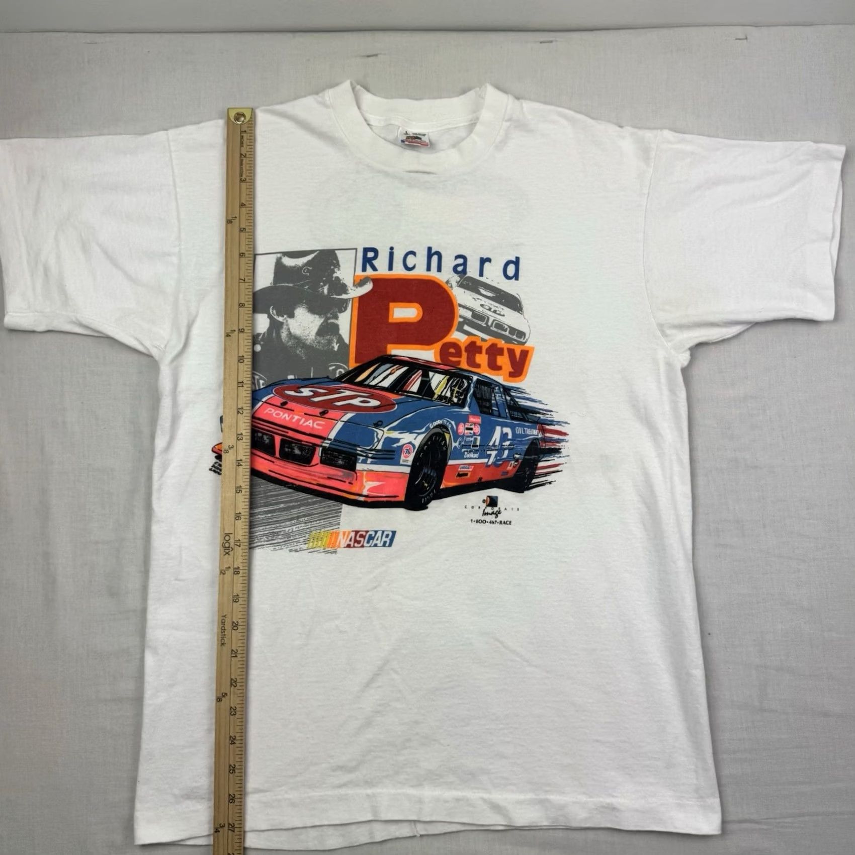 Fruit Of The Loom VINTAGE Fruit of the Loom Richard Petty Nascar T Shirt Adult Large 90s Racing Cars Mens Size US L / EU 52-54 / 3 - 7 Thumbnail