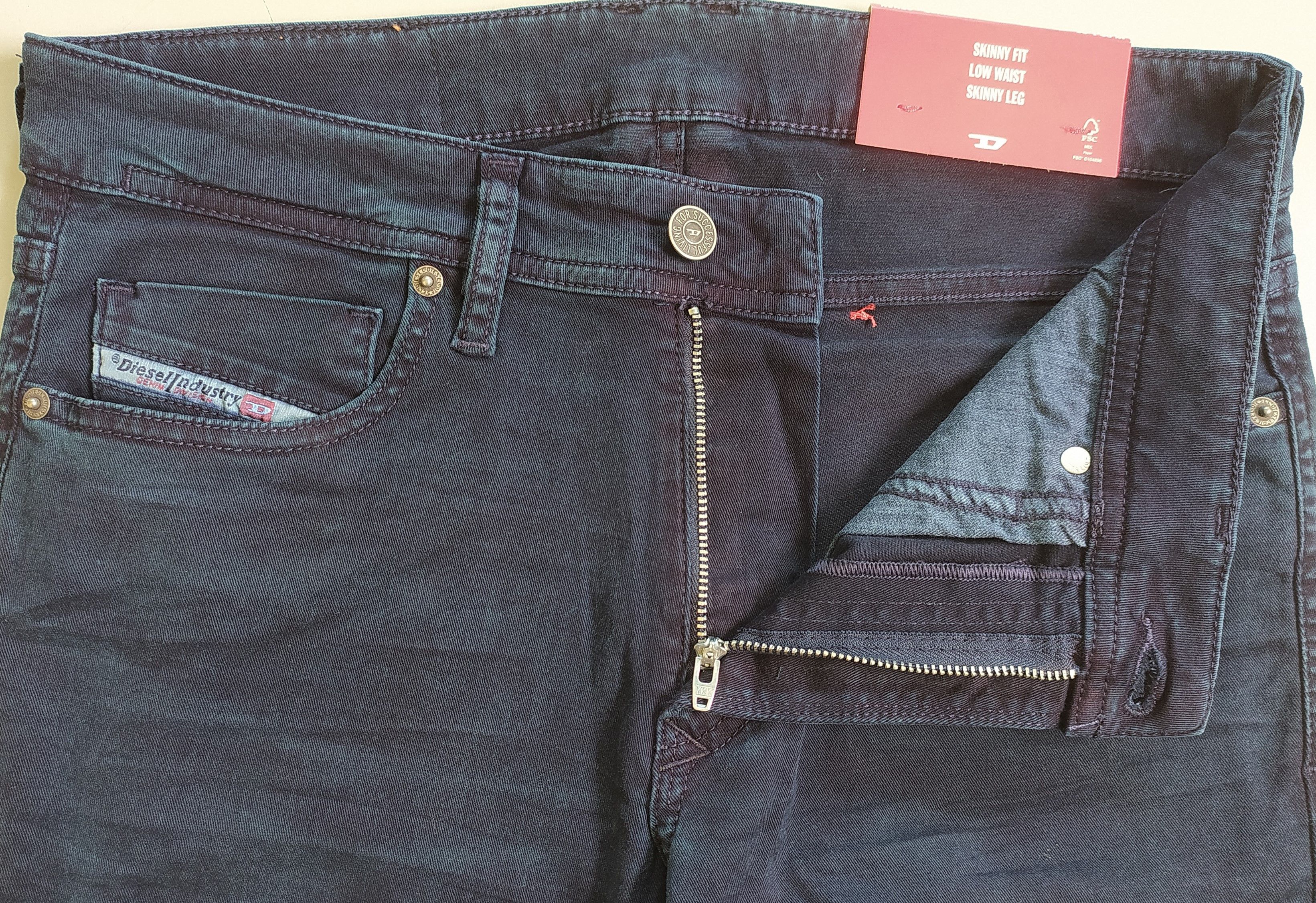 Diesel Diesel 1979 SLEENKER Men's Jeans Free Shipping T/ 9722 Size US 29 - 7 Thumbnail