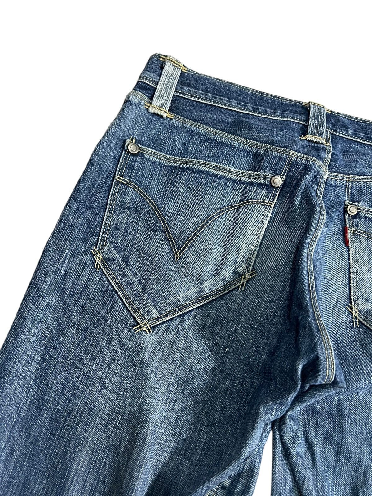 Levi's Vintage Levi’s Engineered Washed Jean Size US 31 - 10 Thumbnail