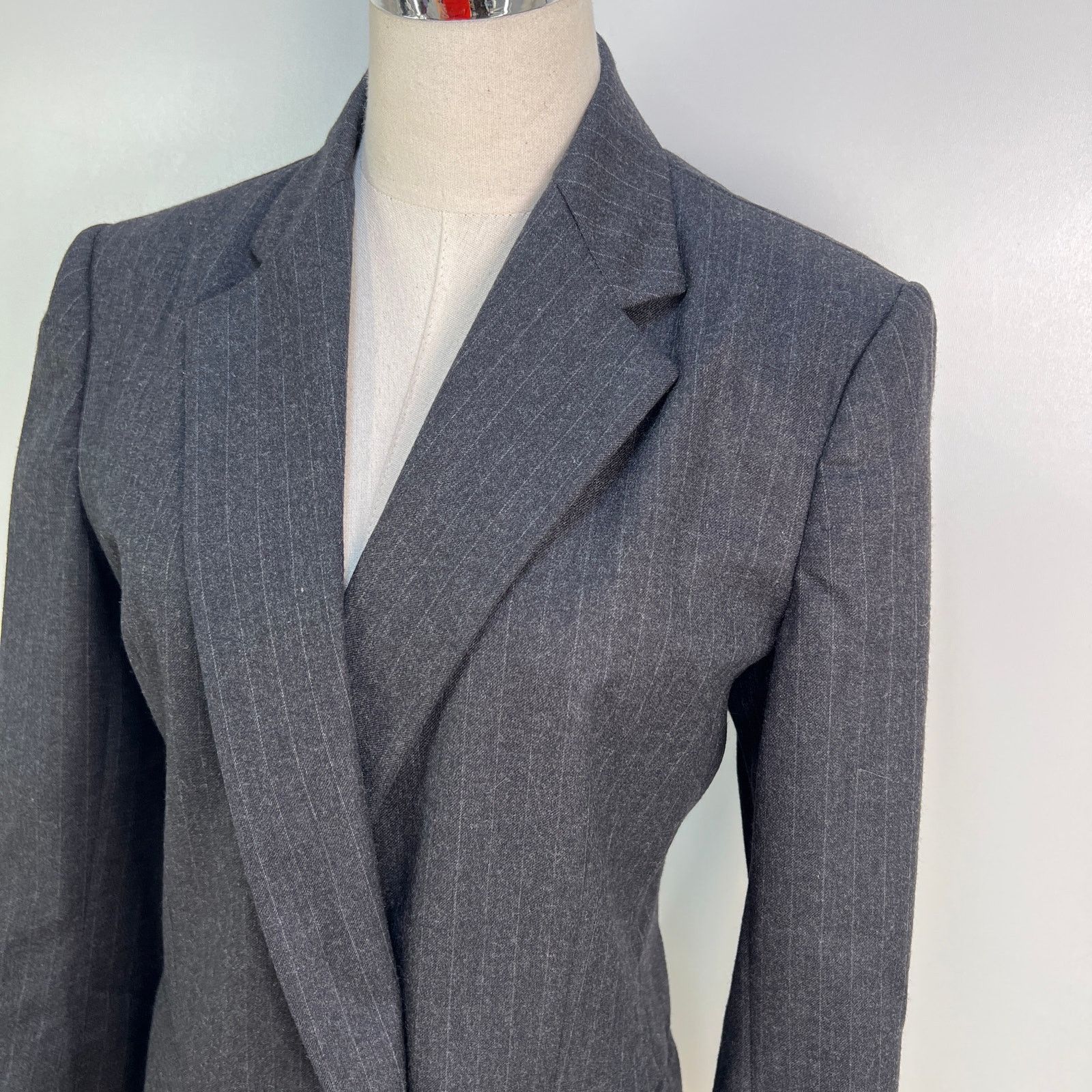 Ralph Lauren Vintage Ralph Lauren Gray Stripe Wool Blazer Size M / US 6-8 / IT 42-44 - 2 Thumbnail