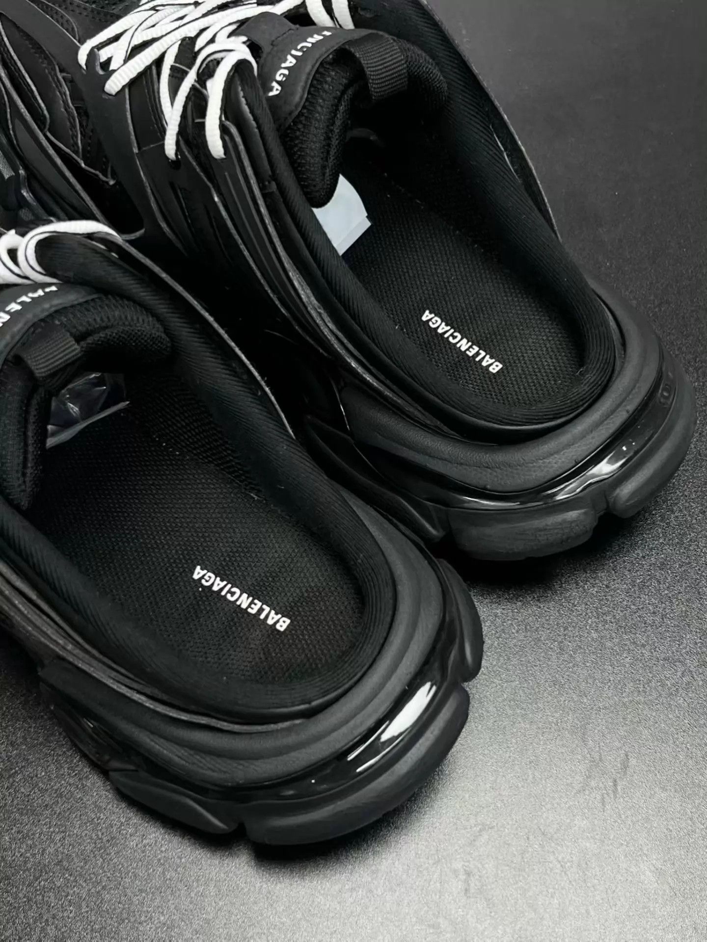 Balenciaga Balenciaga Track Slide Black 40 1-2x Worn Min Wear Size US 7 / EU 40 - 4 Thumbnail