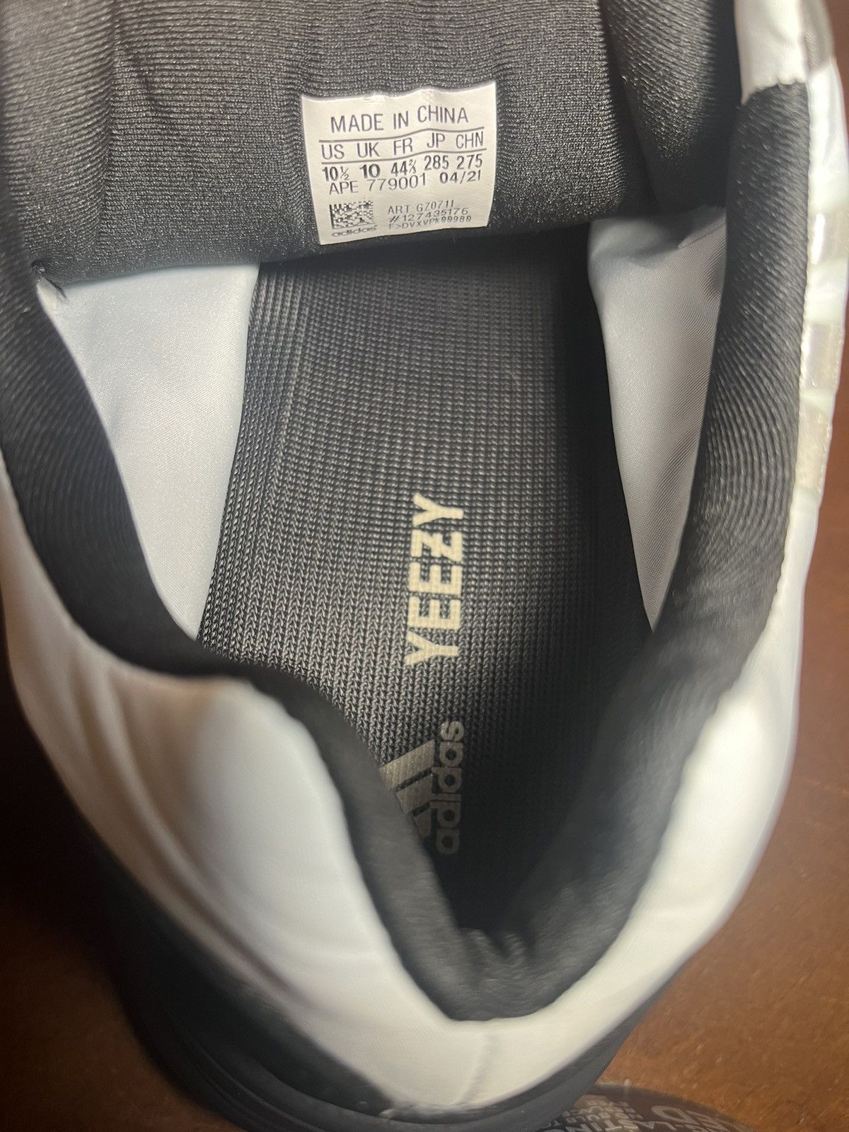 Adidas × Designer Yeezy Boost 700 Size US 10.5 / EU 43-44 - 5 Thumbnail