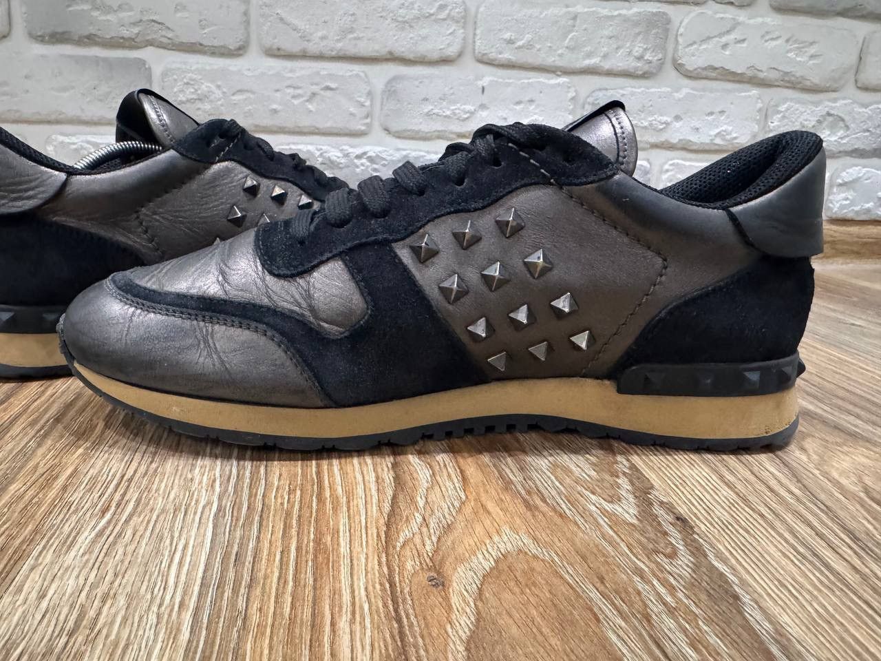 Valentino Valentino Leather Suede Rockrunner Stud Sneakers Size 43 Size US 10 / EU 43 - 9 Thumbnail