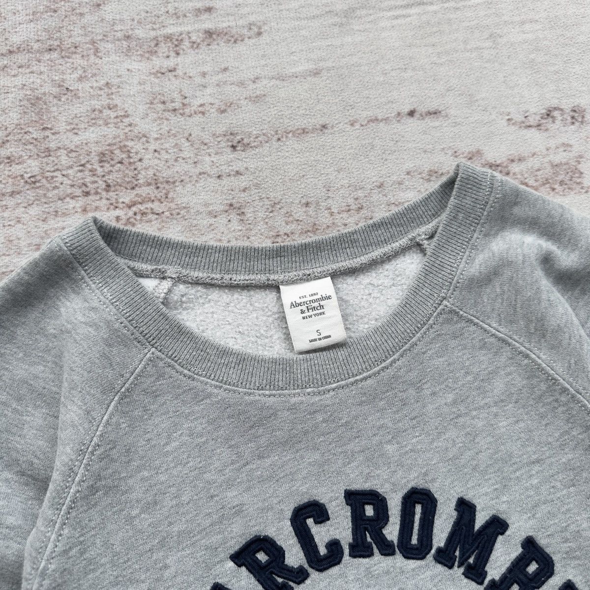 Abercrombie & Fitch ABERCROMBIE & FITCH BIG LOGO EMBROIDED LOGO SWEATSHIRT Size US S / EU 44-46 / 1 - 4 Thumbnail