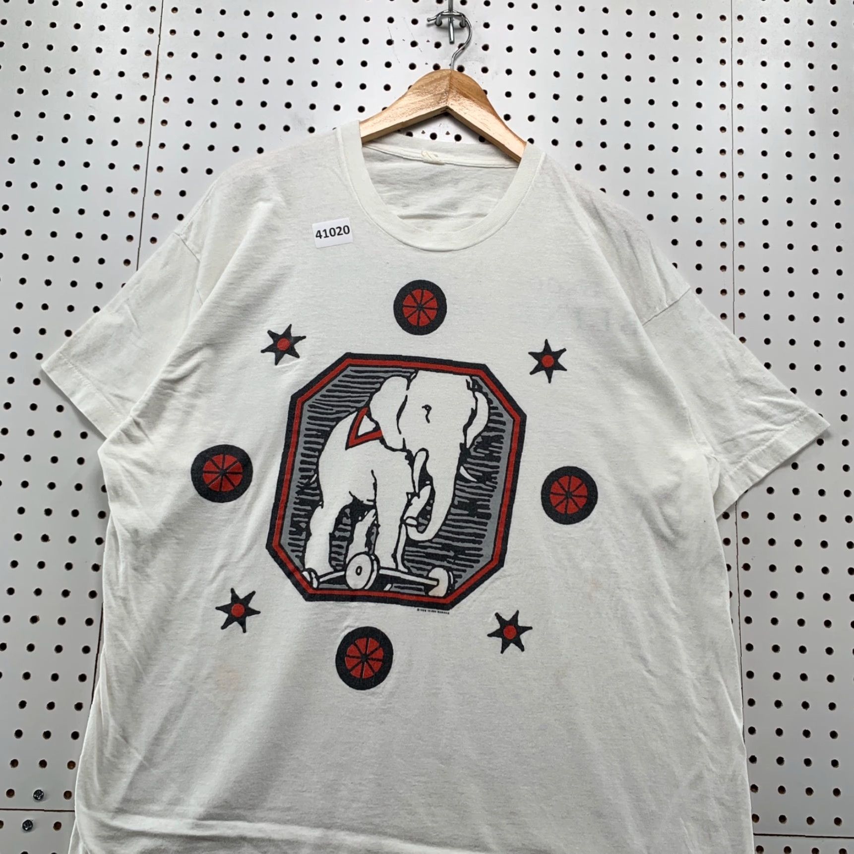 Vintage VINTAGE 90s 10000 Maniacs Shirt Men 2XL White Bling Man ZOO Rare Single Stitch Shirt Men 2XL White 90s Maniacs Zoo Bling Musical Band Mens Size US XXL / EU 58 / 5 - 5 Thumbnail