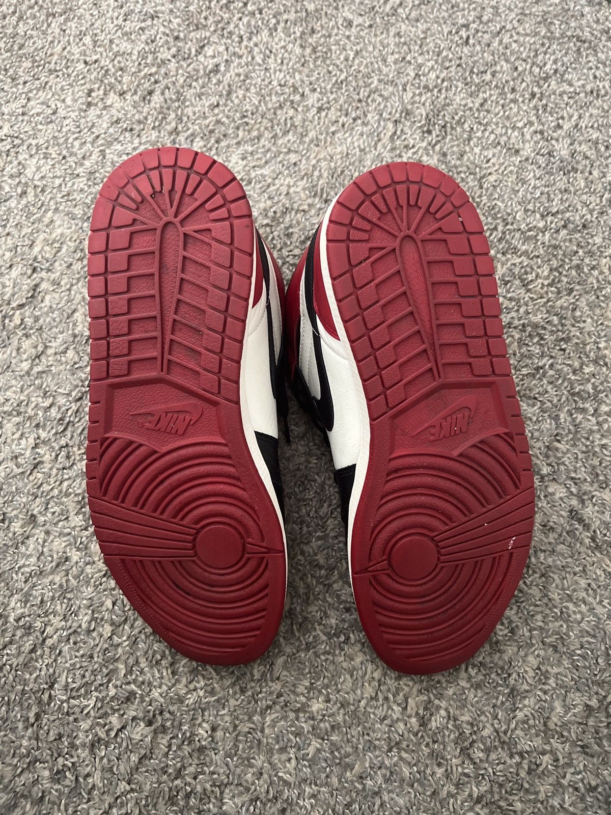 Jordan Brand × Nike Air Jordan 1 Bred Toe Size US 12 / EU 45 - 5 Thumbnail